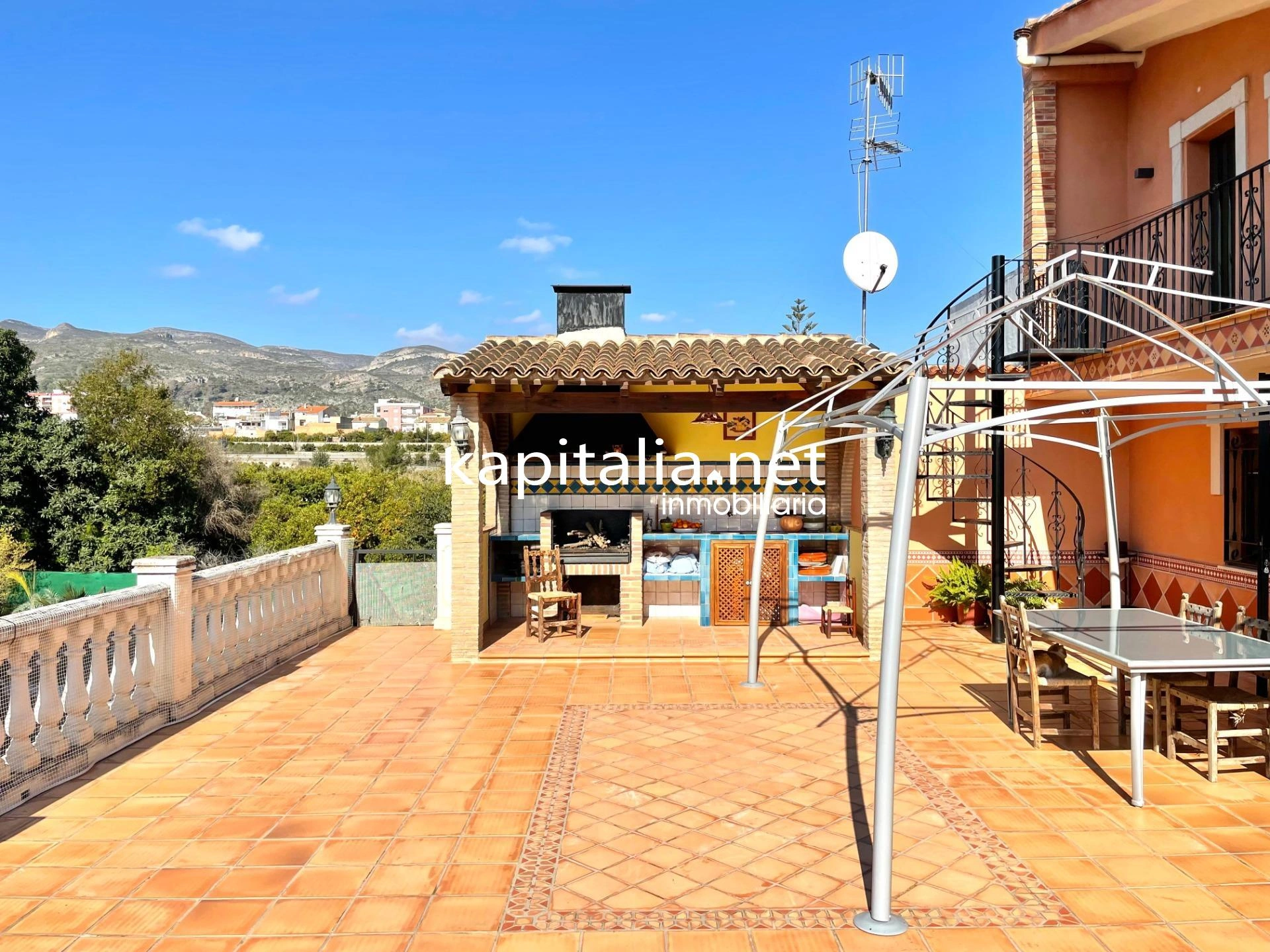 09738 - Casa con parcela a la venta en Alfauir.