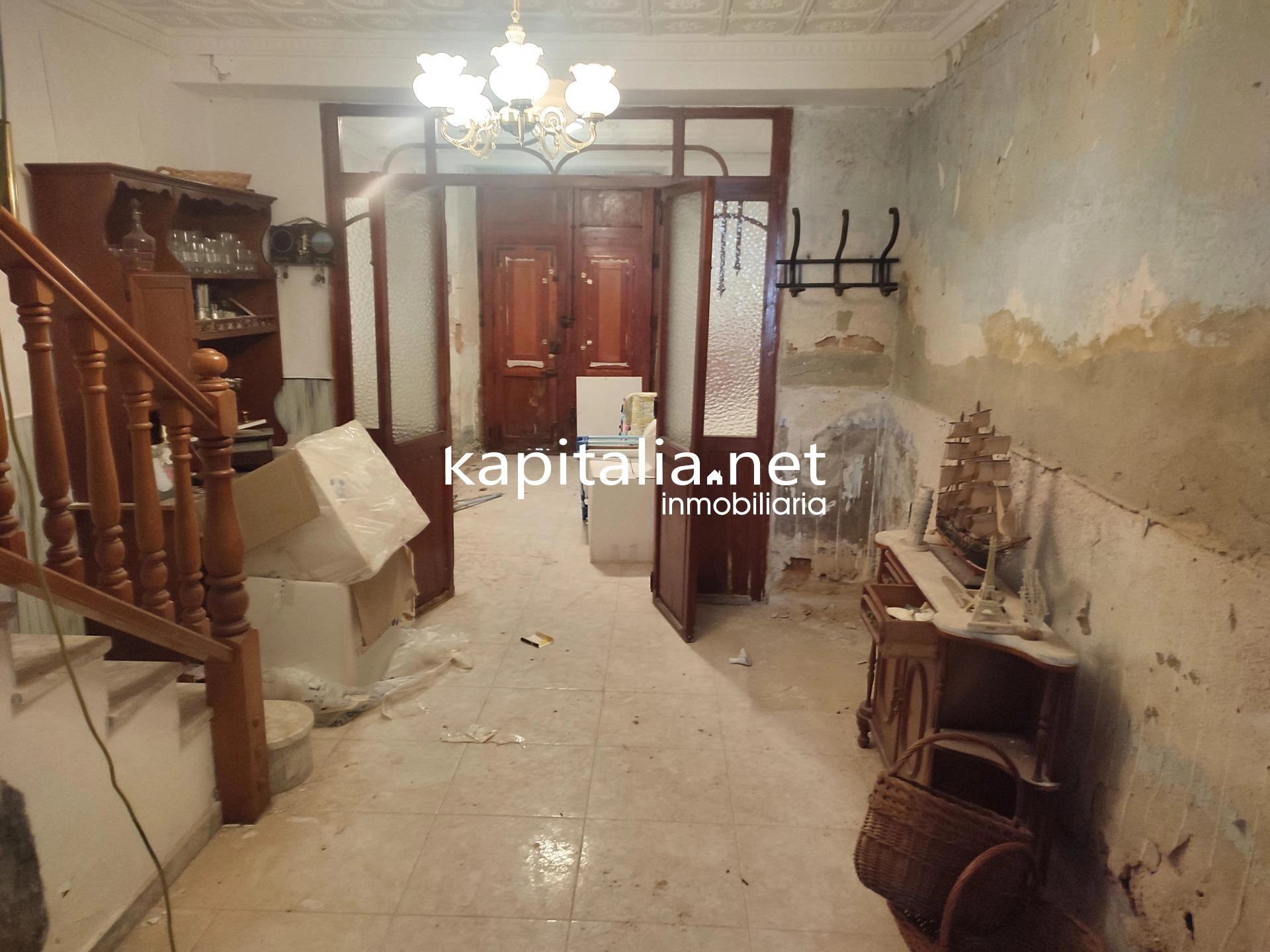 09240 - CASA A LA VENTA PARA REFORMAR EN AGULLENT