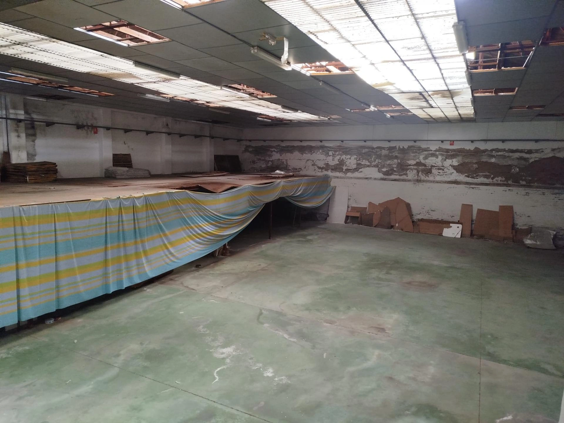 Nave industrial y viviendas con infinitas posibilidades en venta en Bocairent
