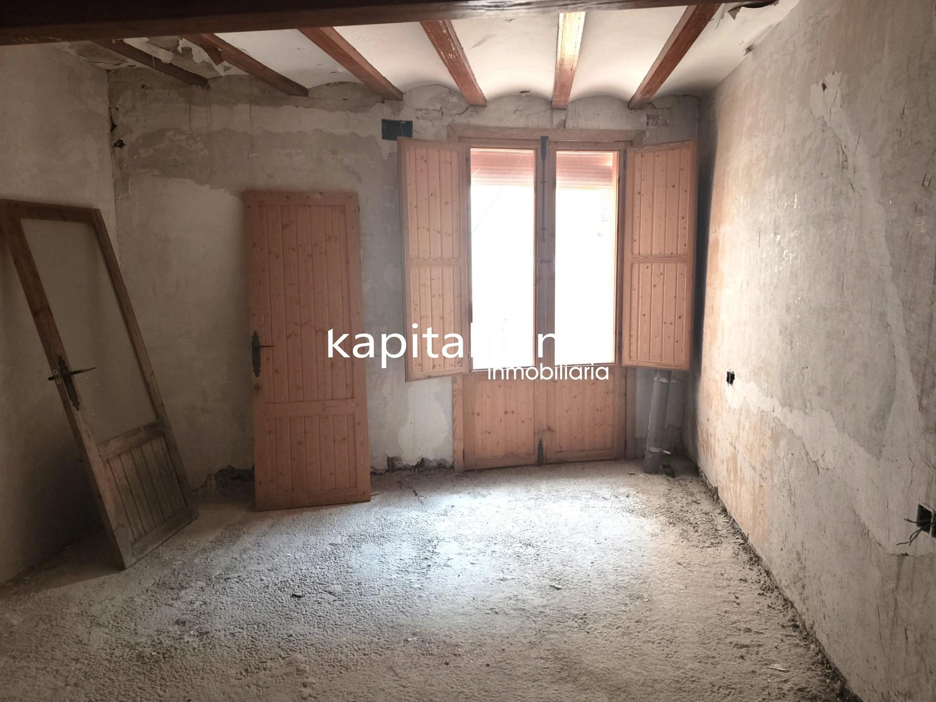 10096 - CASA PARA REFORMAR A LA VENTA EN COCENTAINA