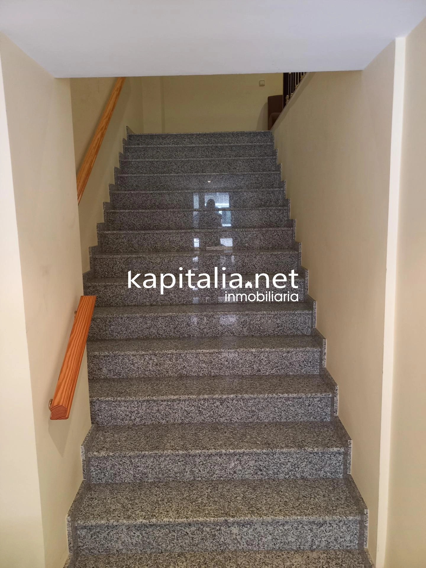 09983 - Local en venta en L´Ollería (Valencia)