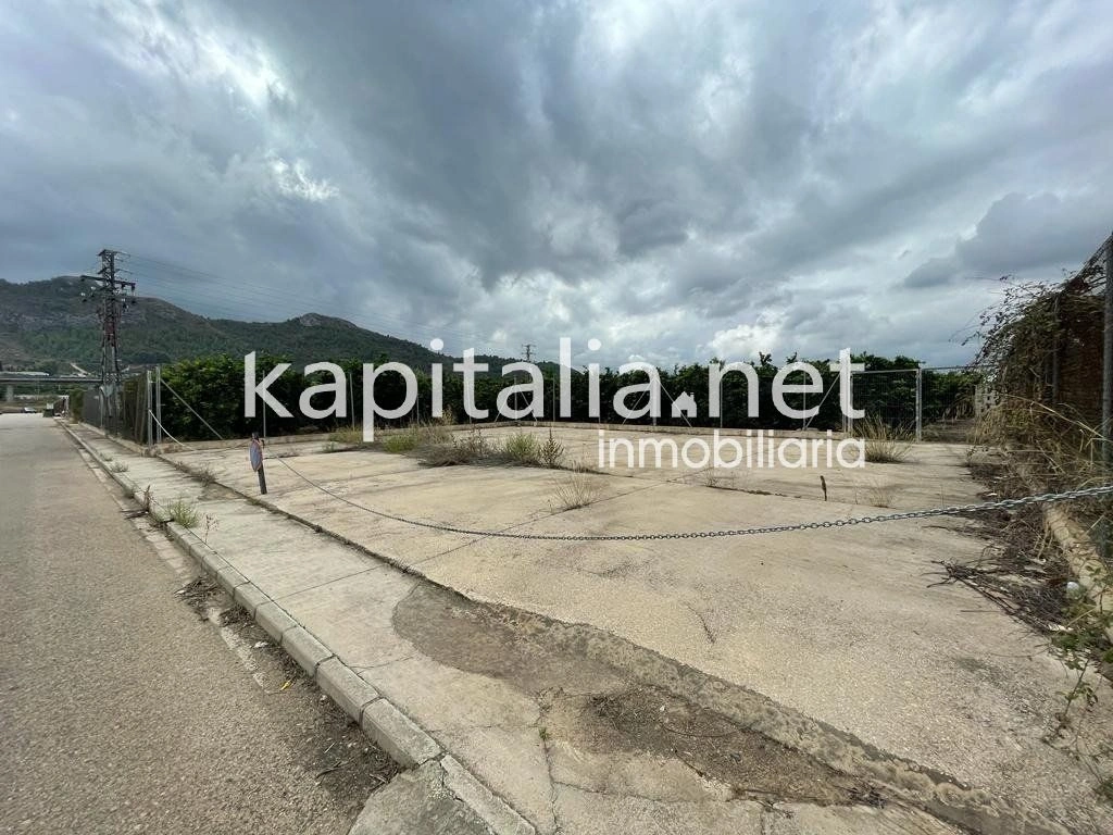 06957 - Suelo industrial urbanizable en Xativa