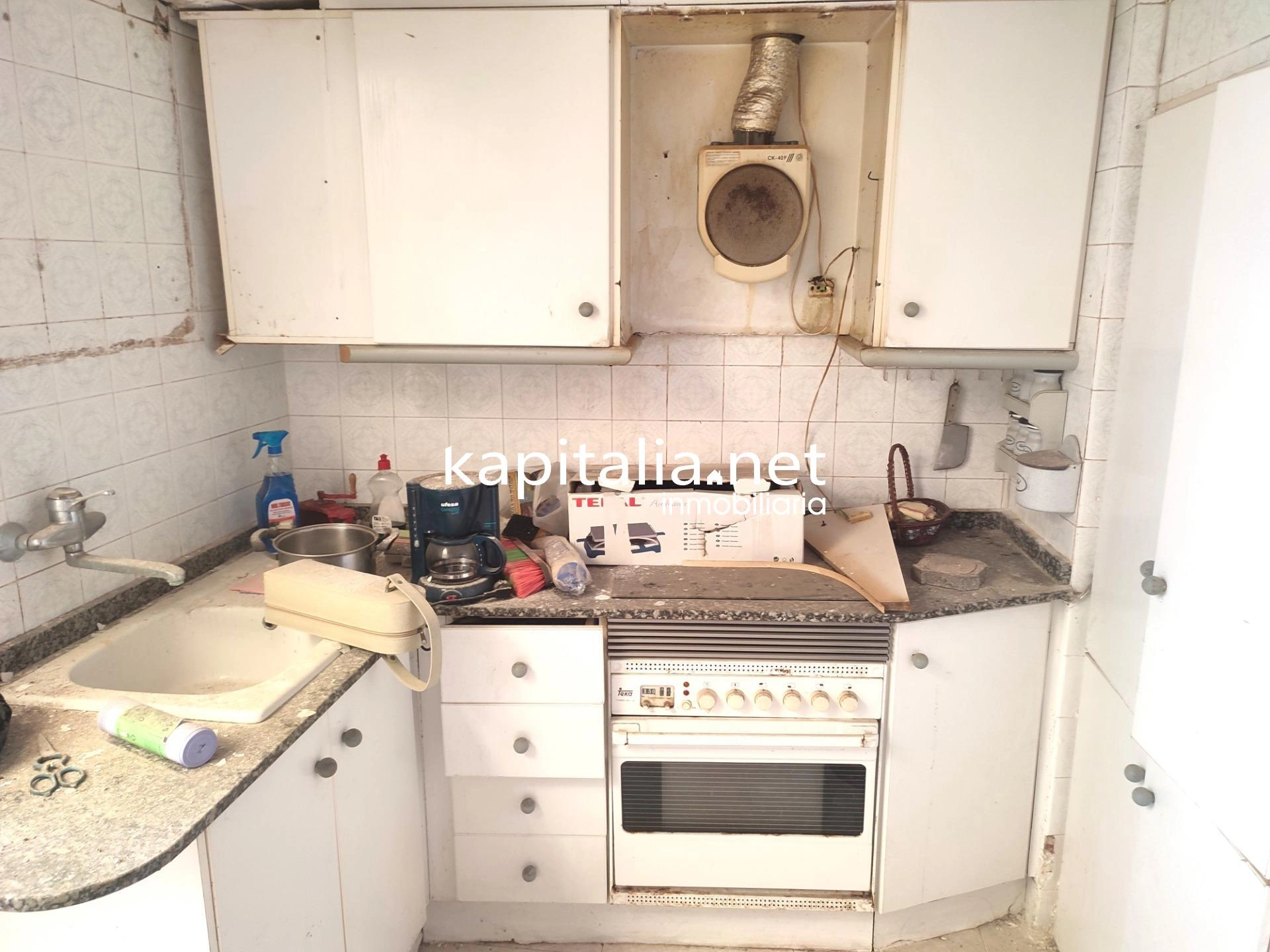 09240 - CASA A LA VENTA PARA REFORMAR EN AGULLENT