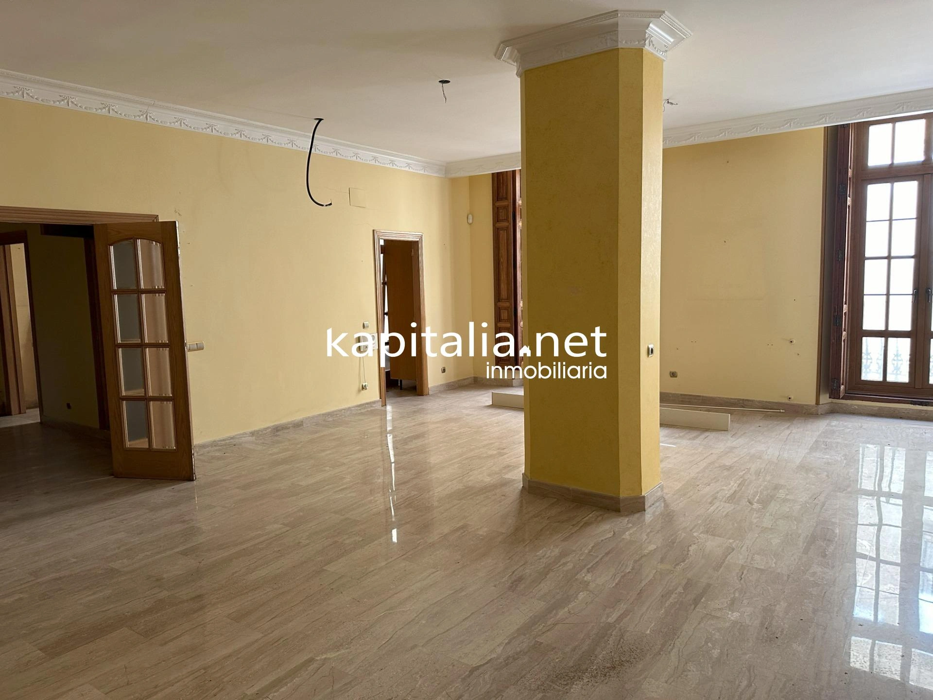 GRAN CASA A LA VENTA EN CENTRO DE BOCAIRENT