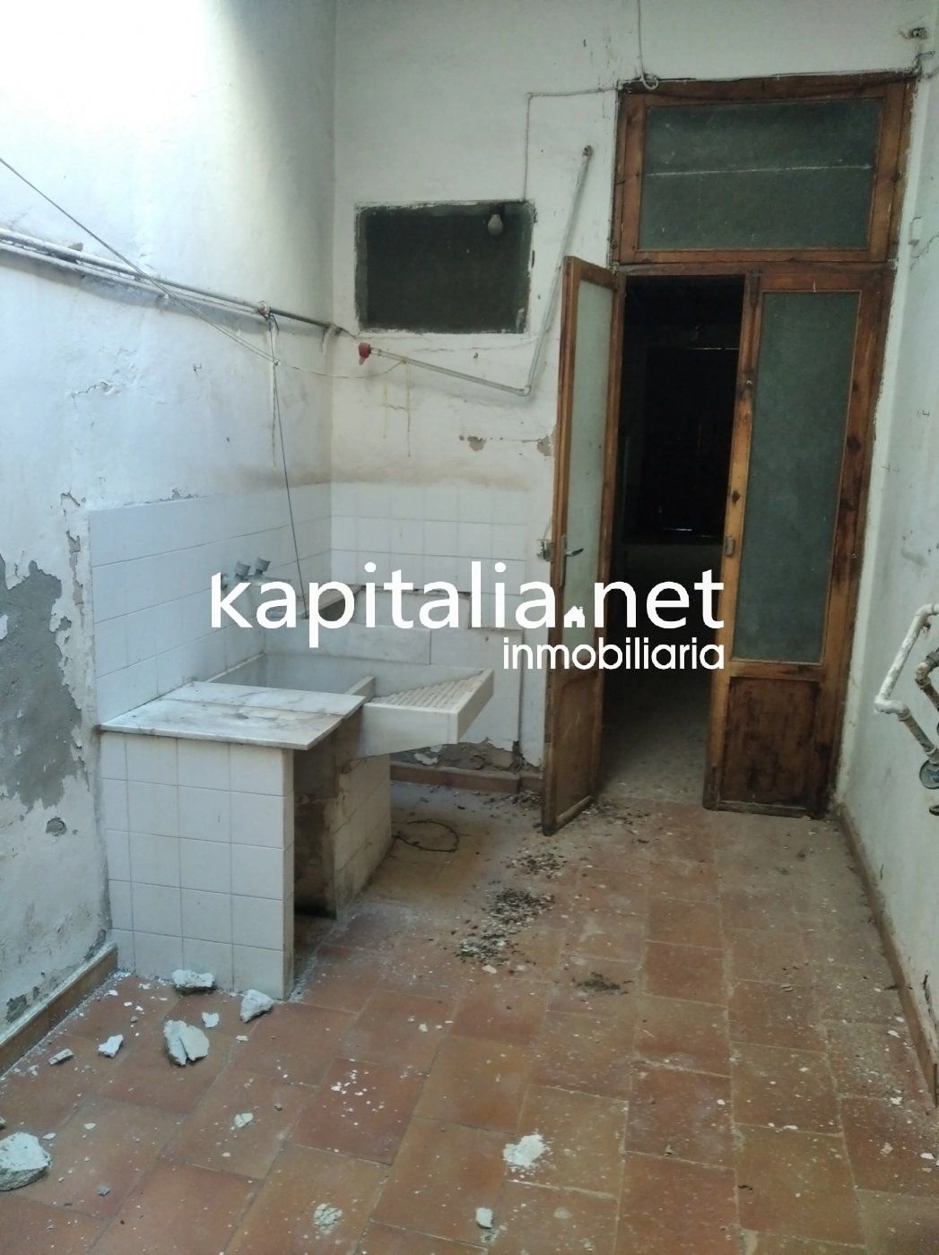 06887 - INTERESANTE CASA A LA VENTA EN ONTINYENT, ZONA CERCA DEL CENTRO COMERCIAL Y DE LA PLAZA CONCEPCION.