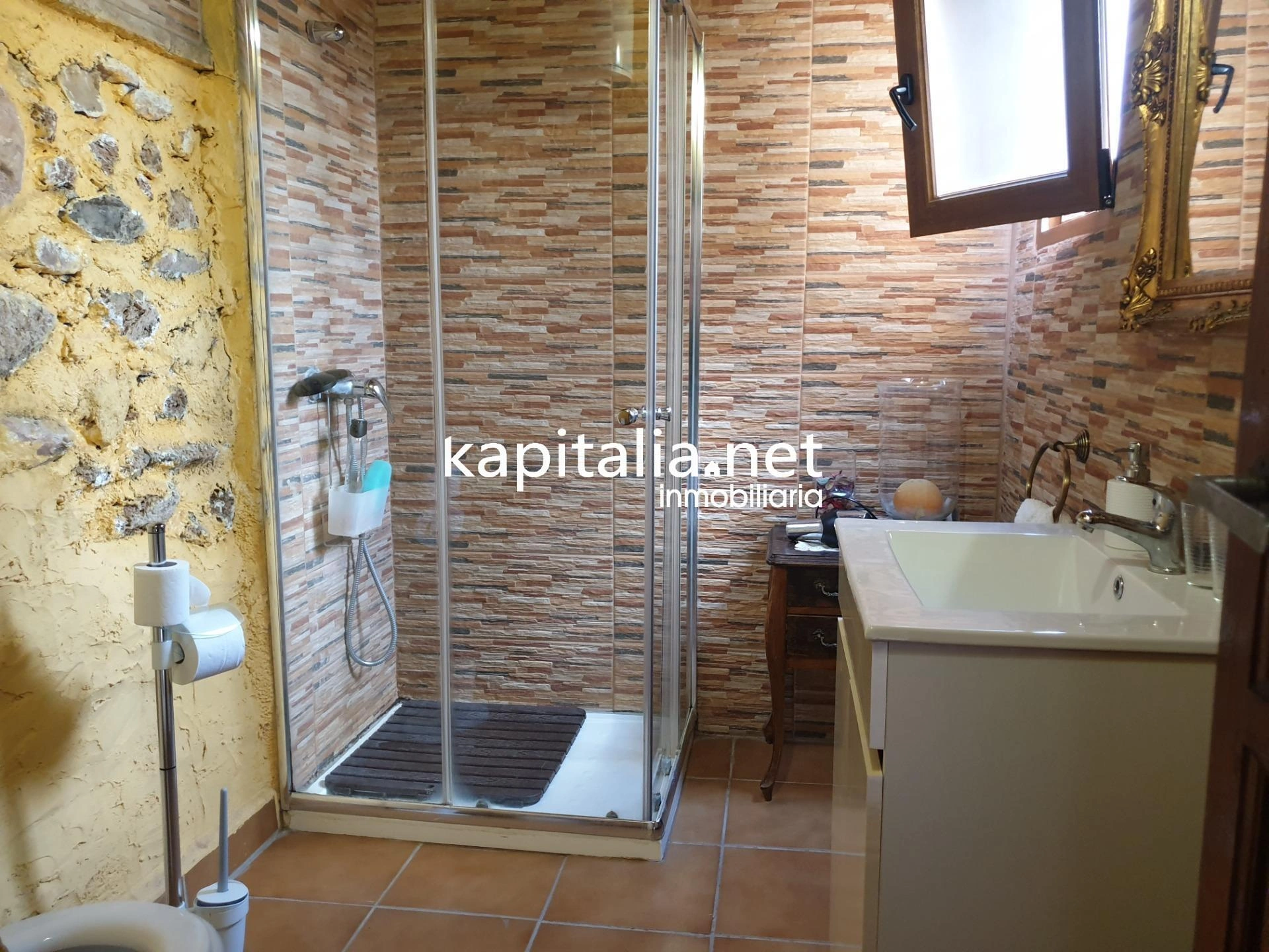 08601 - CASA RURAL A LA VENTA
