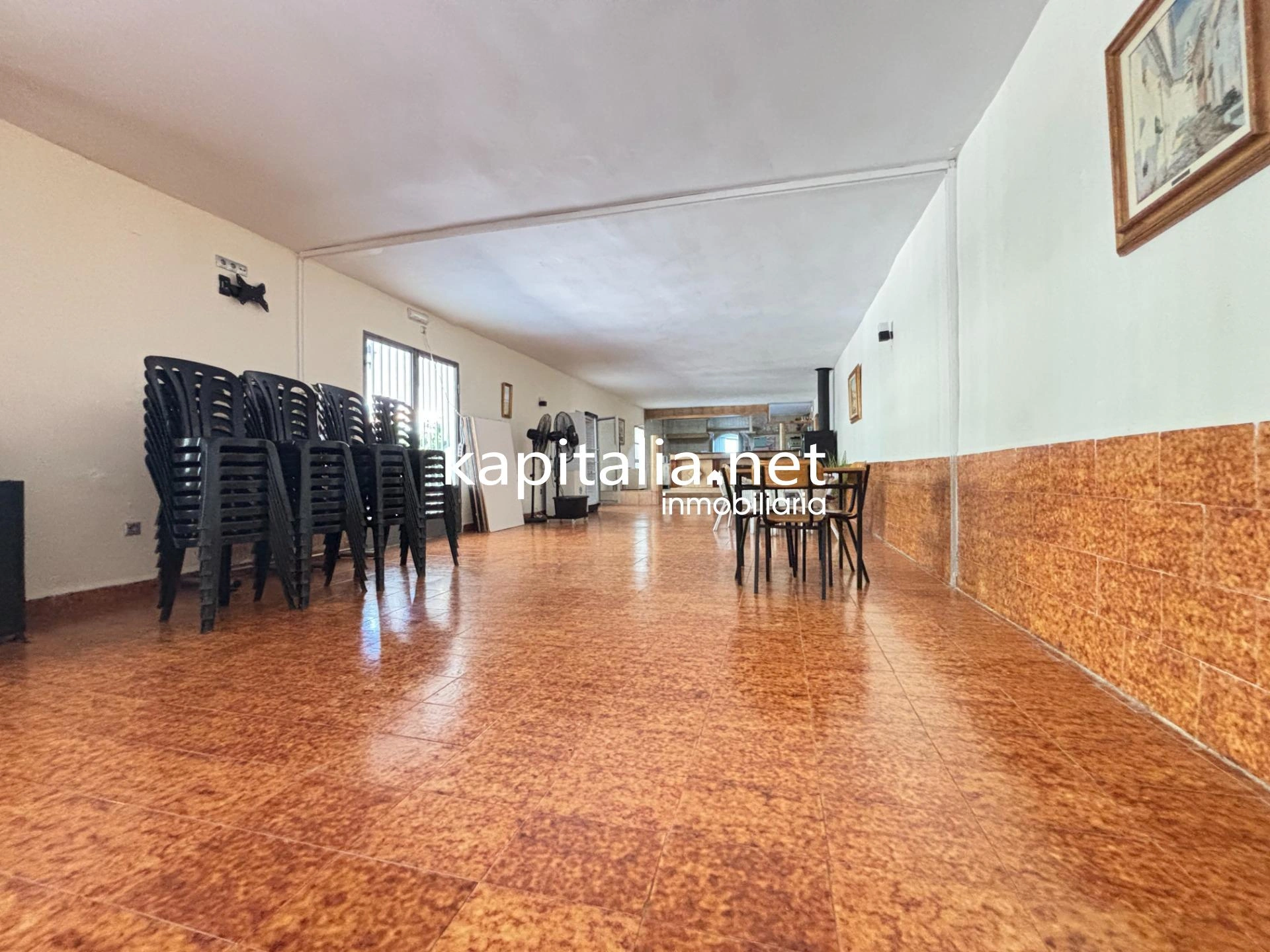 09980 - Restaurante y zona de ocio en Gaianes