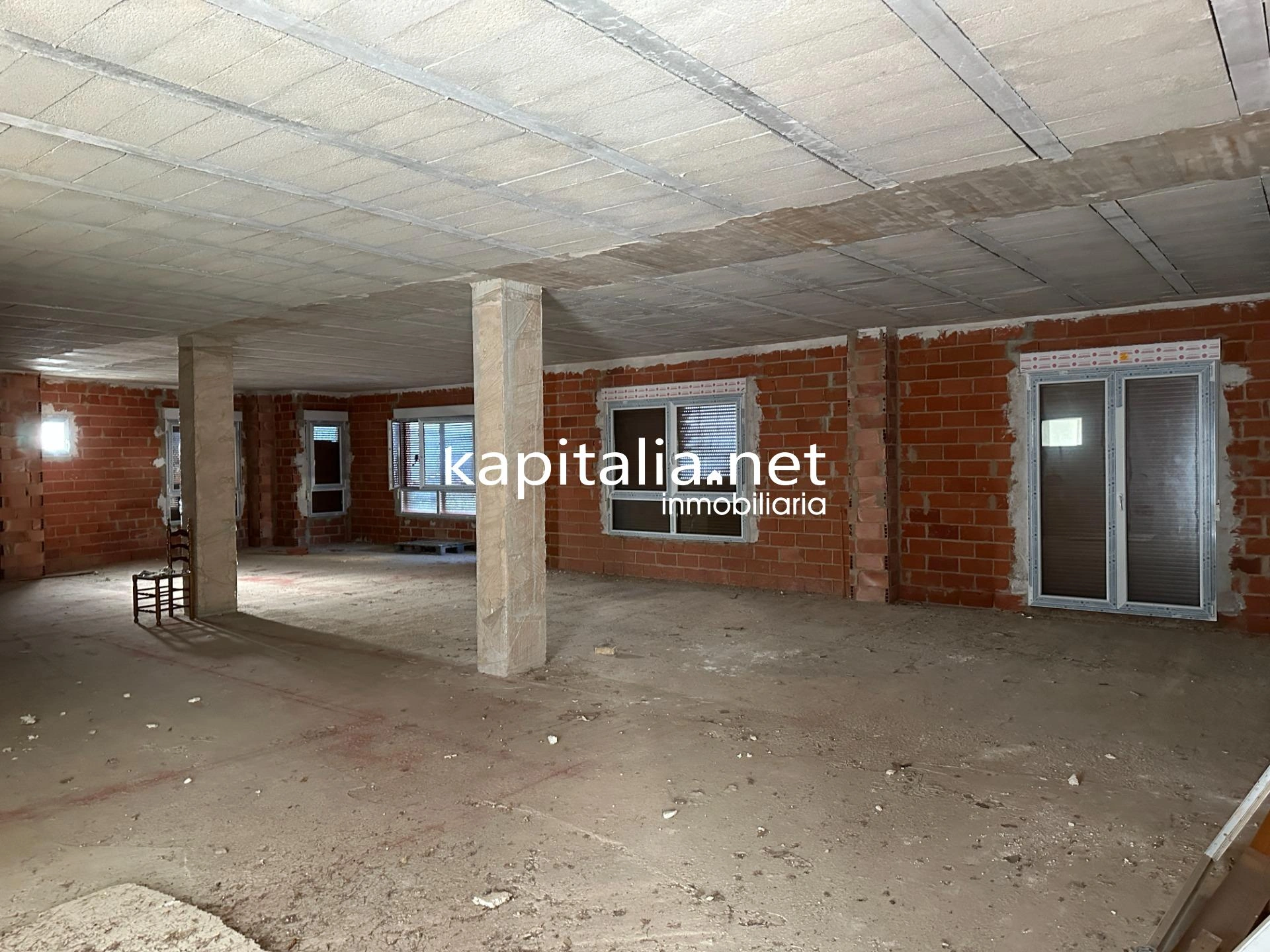 EDIFICIO A LA VENTA EN AGULLENT