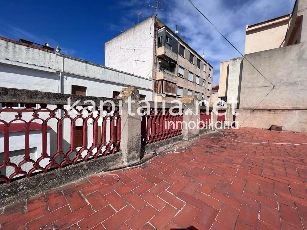 08699 - PISO Y BAJO COMECIAL CENTRICO A LA VENTA EN LA LLOSA DE RANES