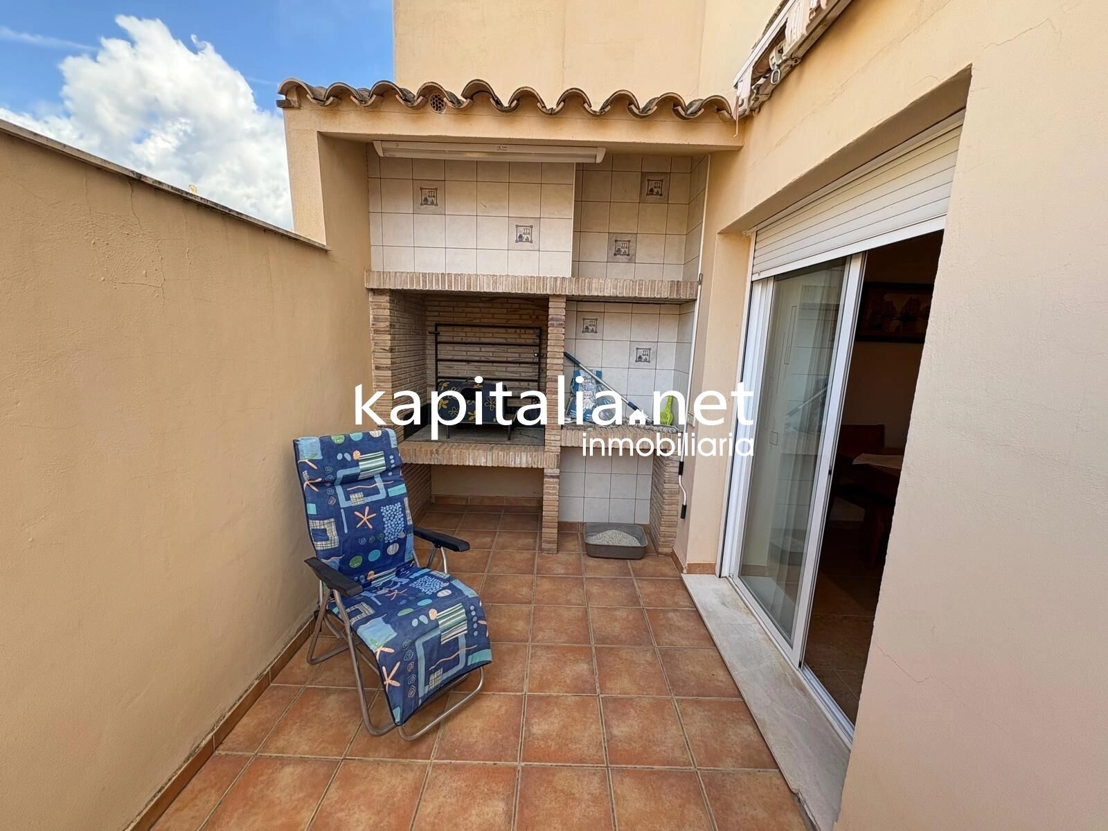EXCLUSIVE SEMI-DETACHED HOUSE FOR SALE, READY TO MOVE INTO IN ANNA