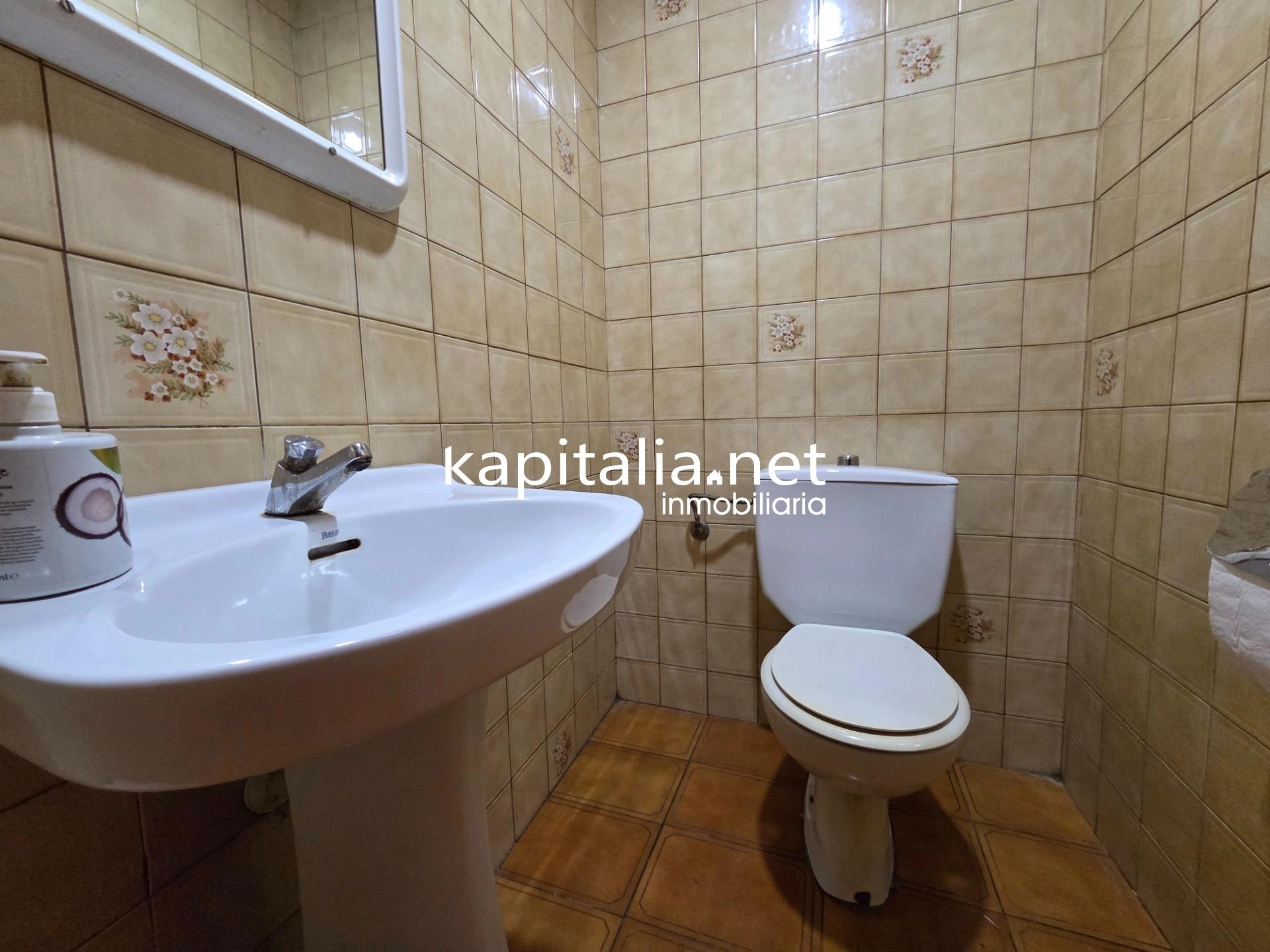 10172 - Emblemático Pub con licencia a la venta en Ontinyent