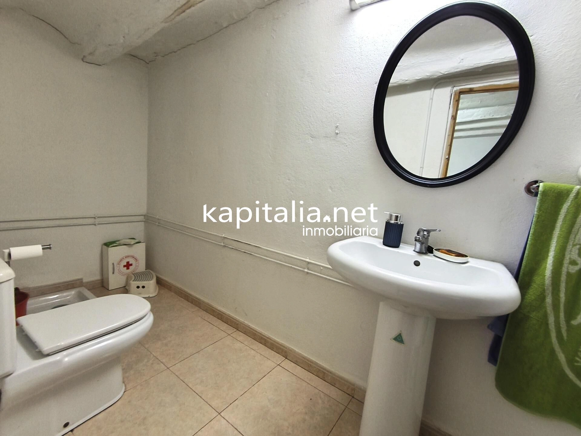 10199 - CASA A LA VENTA PARA REFORMAR CON BUENA UBICACIÓN.
