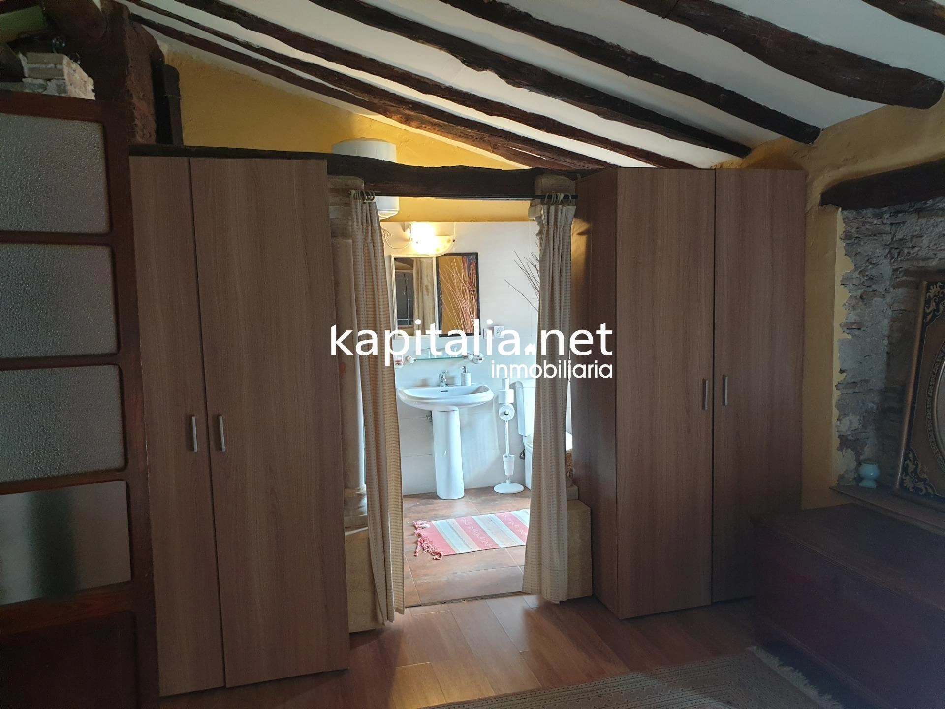 08601 - CASA RURAL A LA VENTA