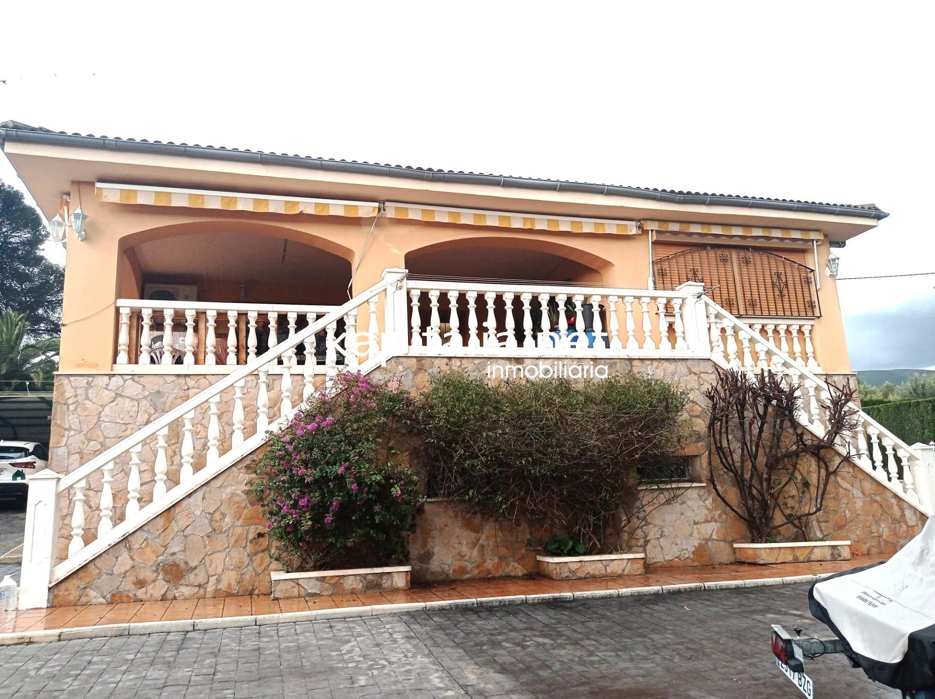 09827 - CHALET A LA VENTA EN BENILLUP, CON MAGNIFICAS VISTAS