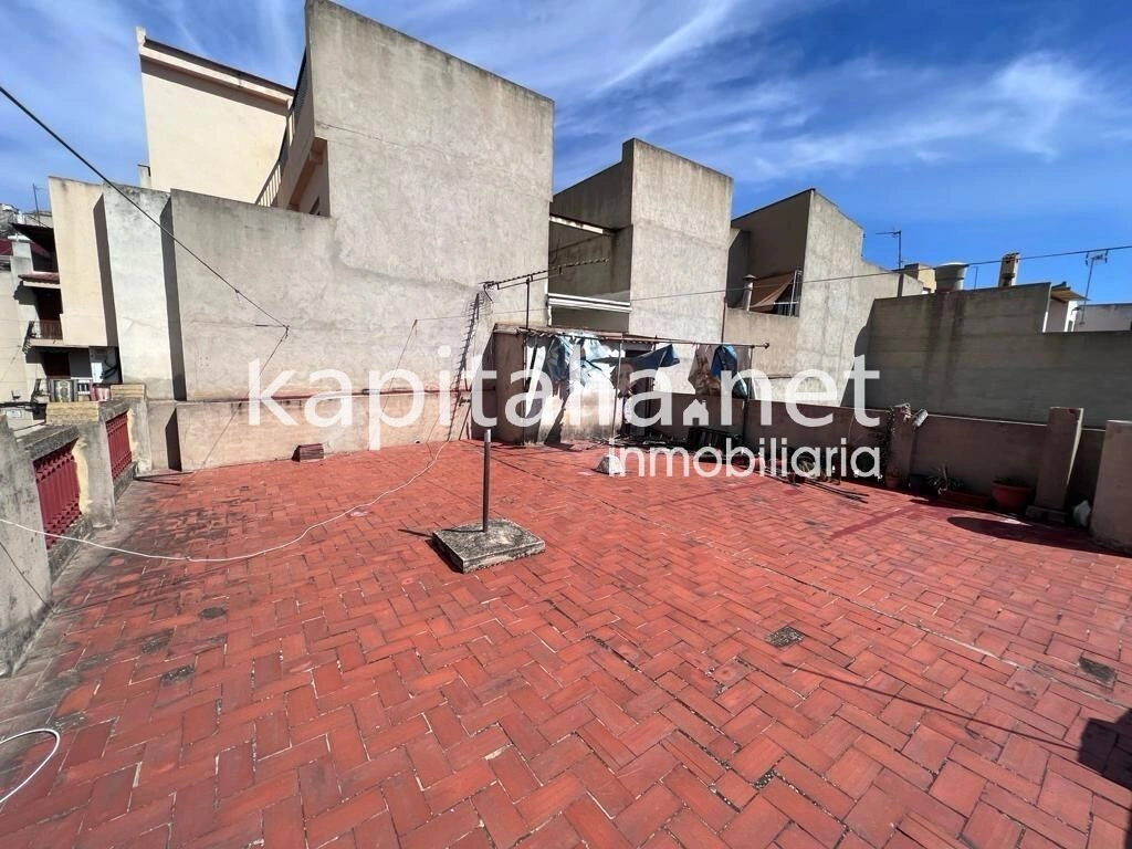 08699 - PISO Y BAJO COMECIAL CENTRICO A LA VENTA EN LA LLOSA DE RANES
