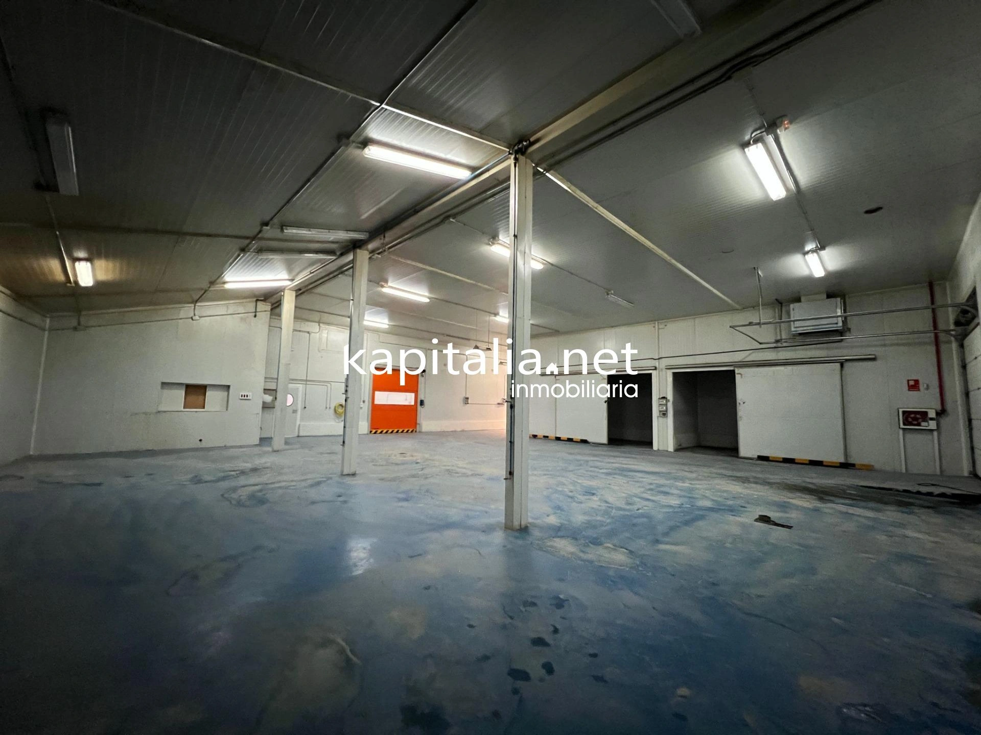 08998 - Nave a la venta y alquiler en Agullent