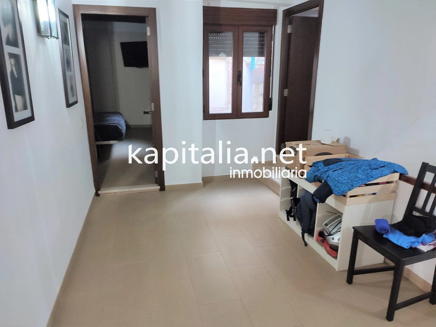 BONITA CASA REFORMADA A LA VENTA EN AGULLENT UBICADA EN ZONA TRANQUILA.