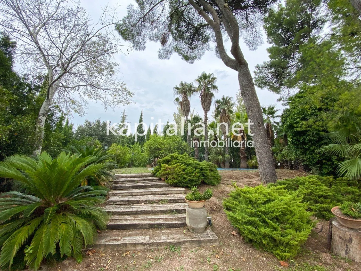 06369 - Casa señorial con gran jardín en el centro de Atzeneta d'Albaida