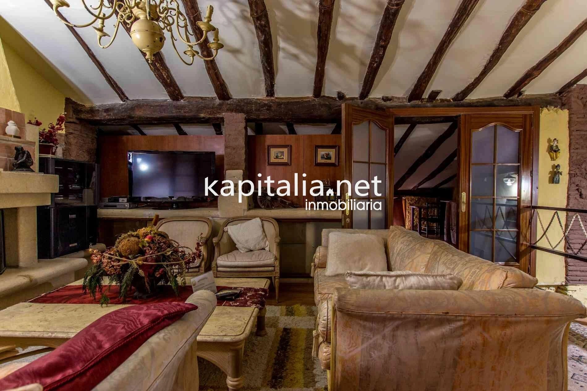 08601 - CASA RURAL A LA VENTA
