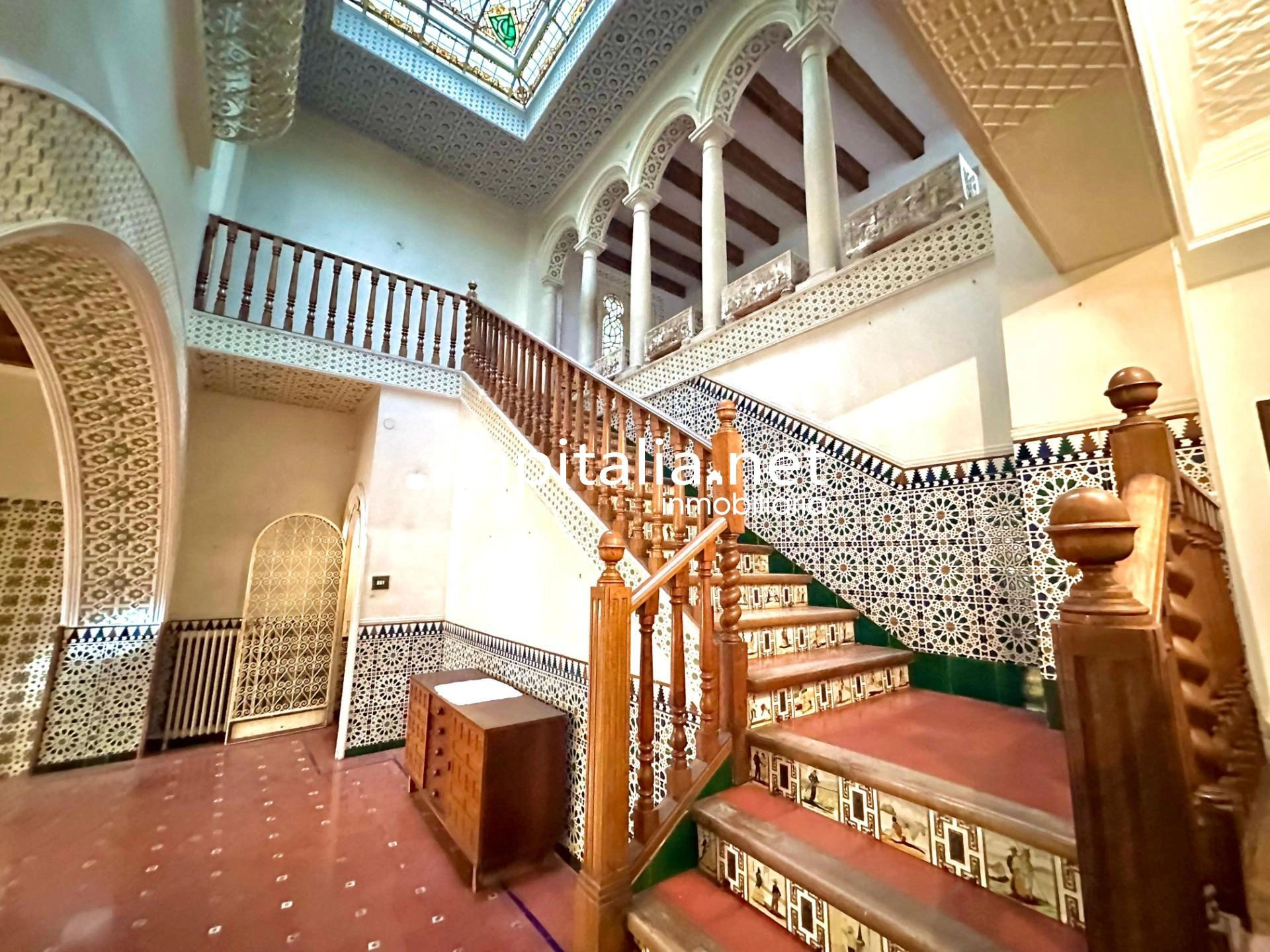 09750 - Gran casa con encanto a la venta en Alcoy