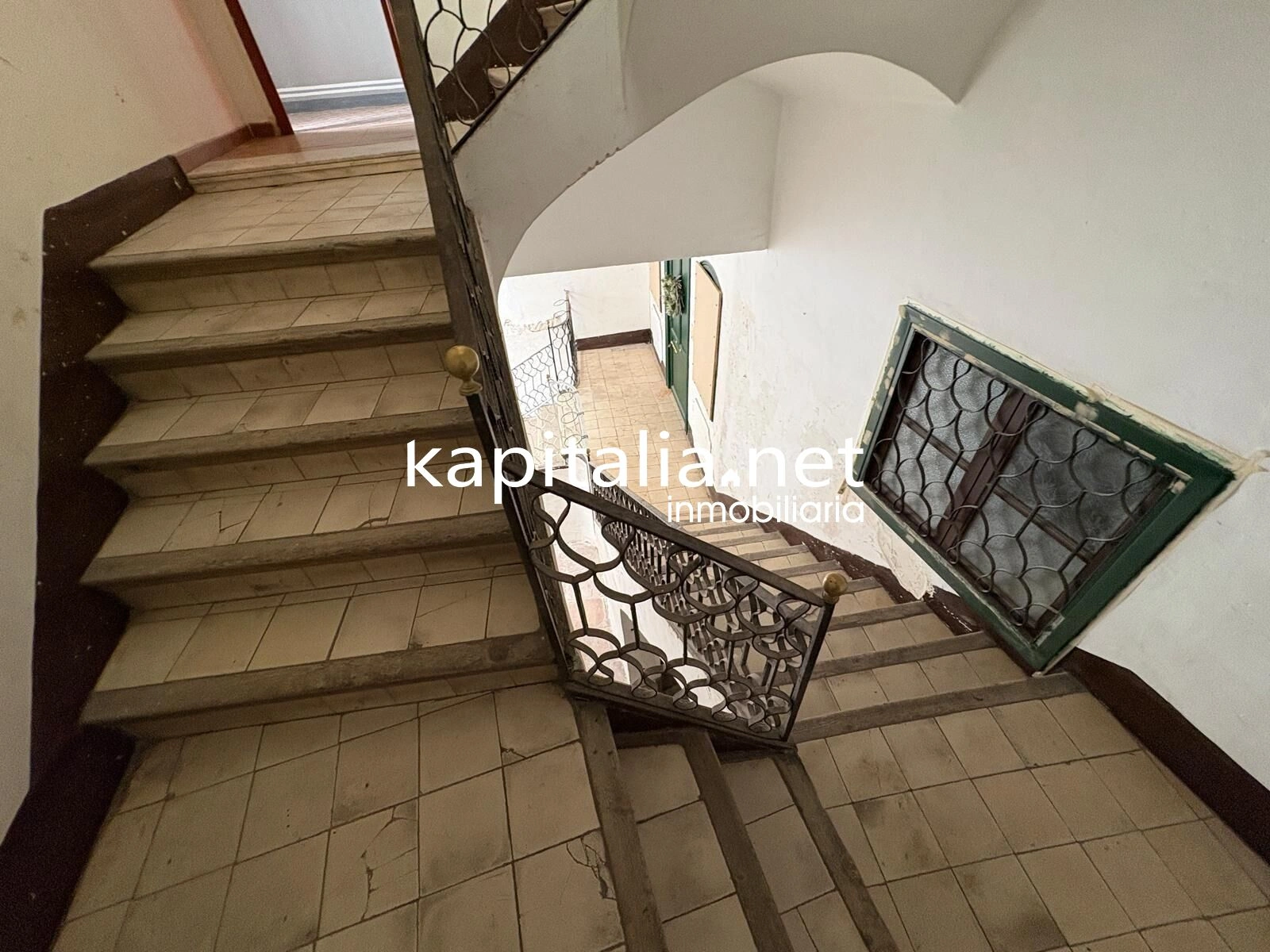 10011 - CASA SEÑORIAL A LA VENTA EN EL CENTRO DE XATIVA