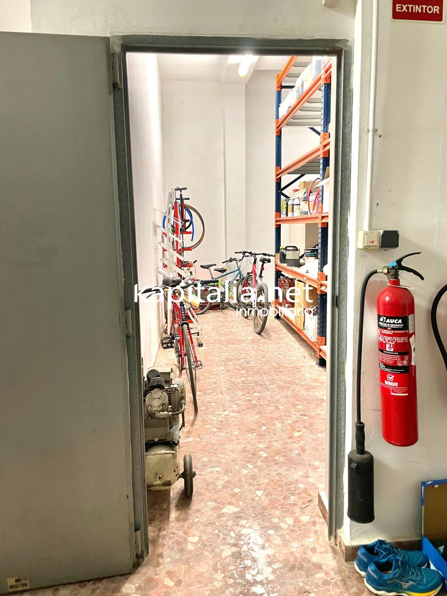 Local comercial a la venta en Gandía