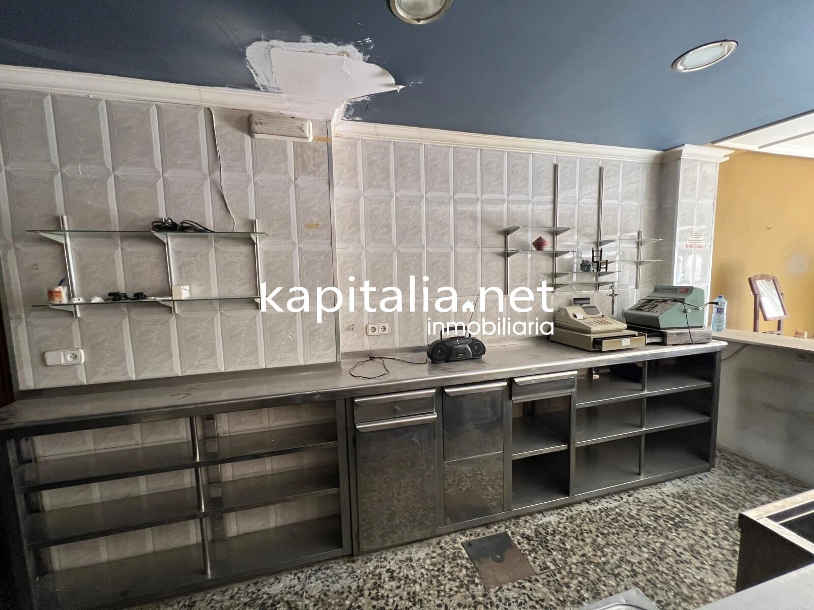 09579 - BAR-CAFETERIA A LA VENTA EN LA LLOSA DE RANES