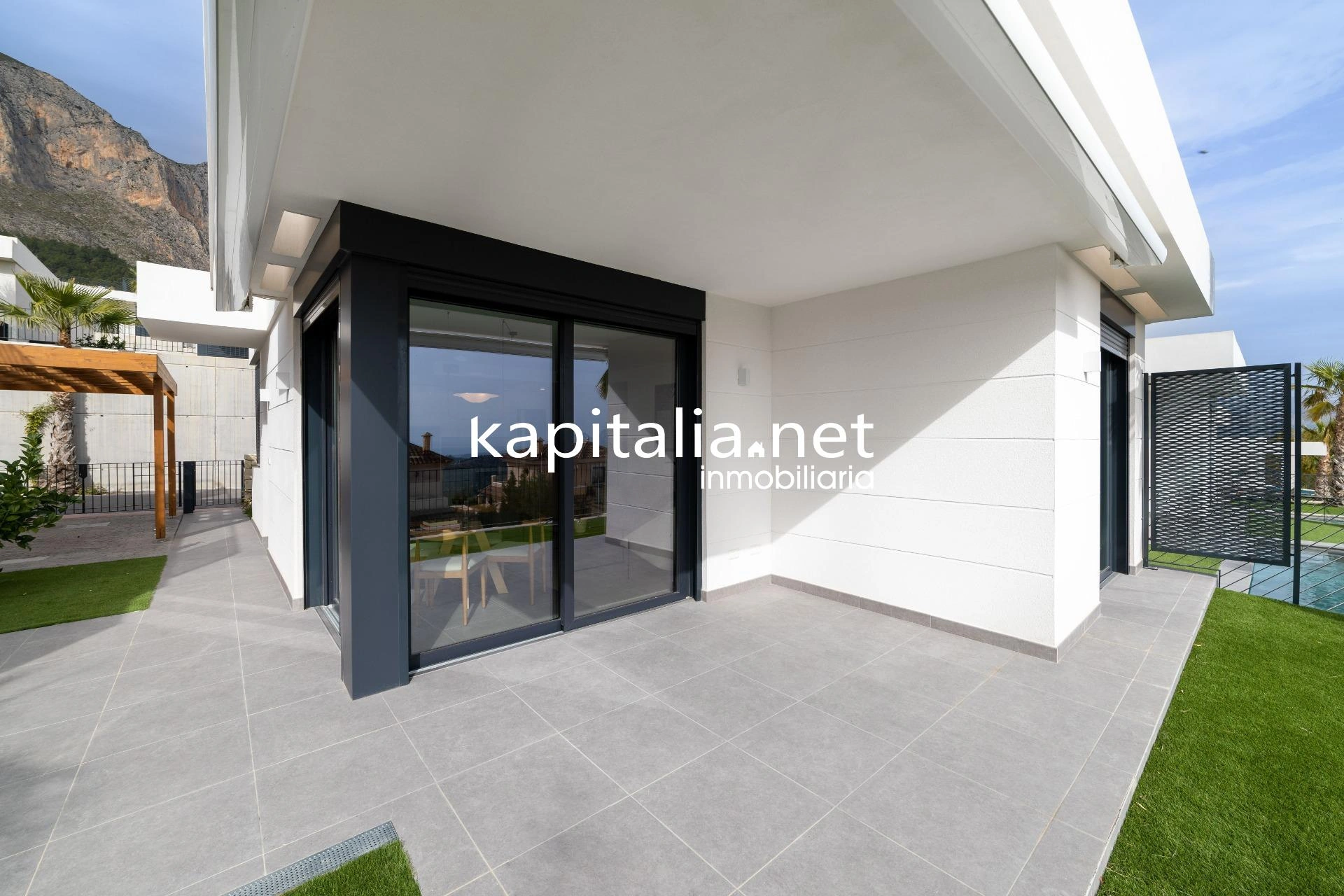 Villas junto al mar a la venta: Un oasis de paz y aventura