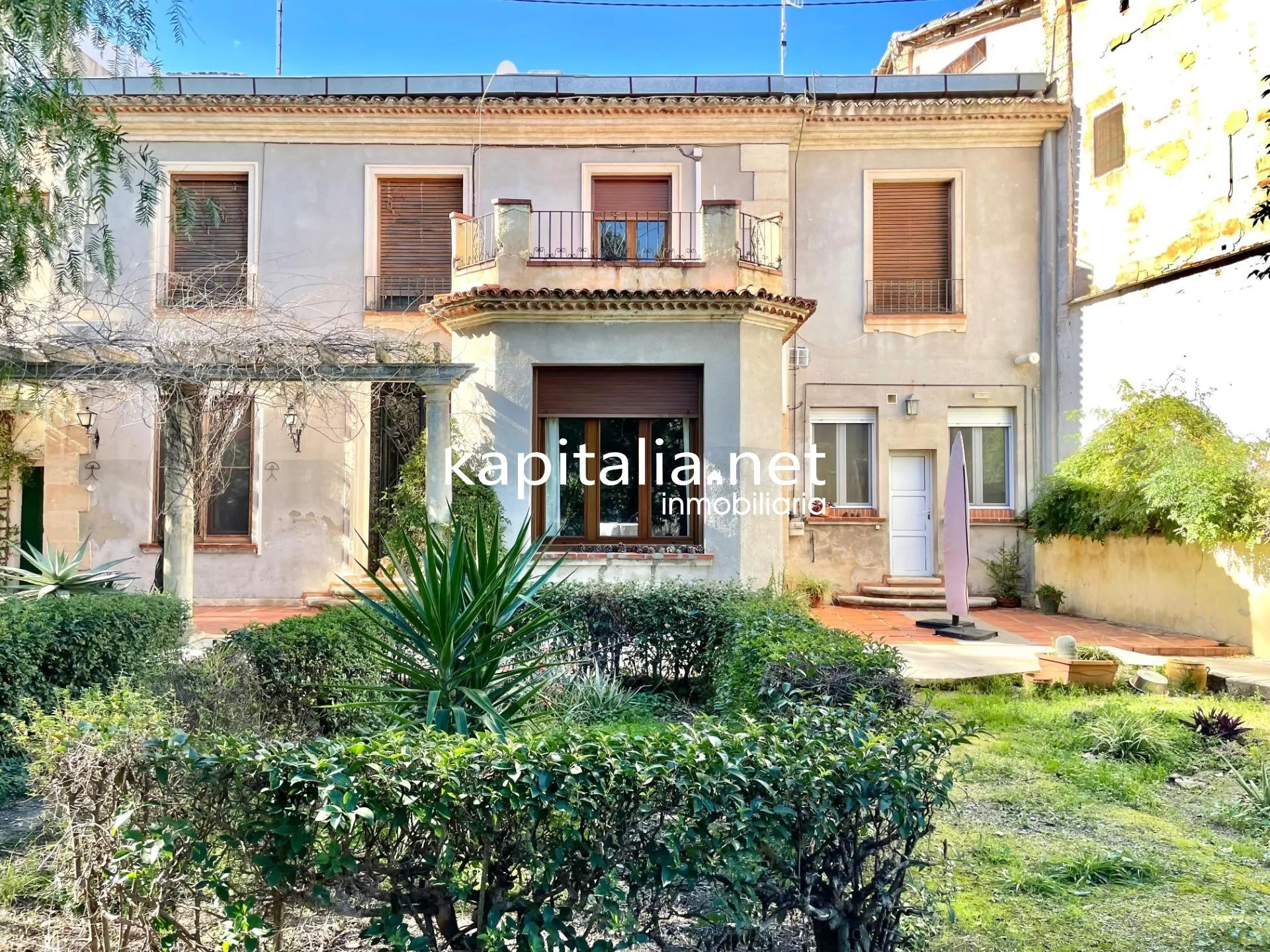 09693 - Gran casa señorial con gran jardín a la venta en Cocentaina!