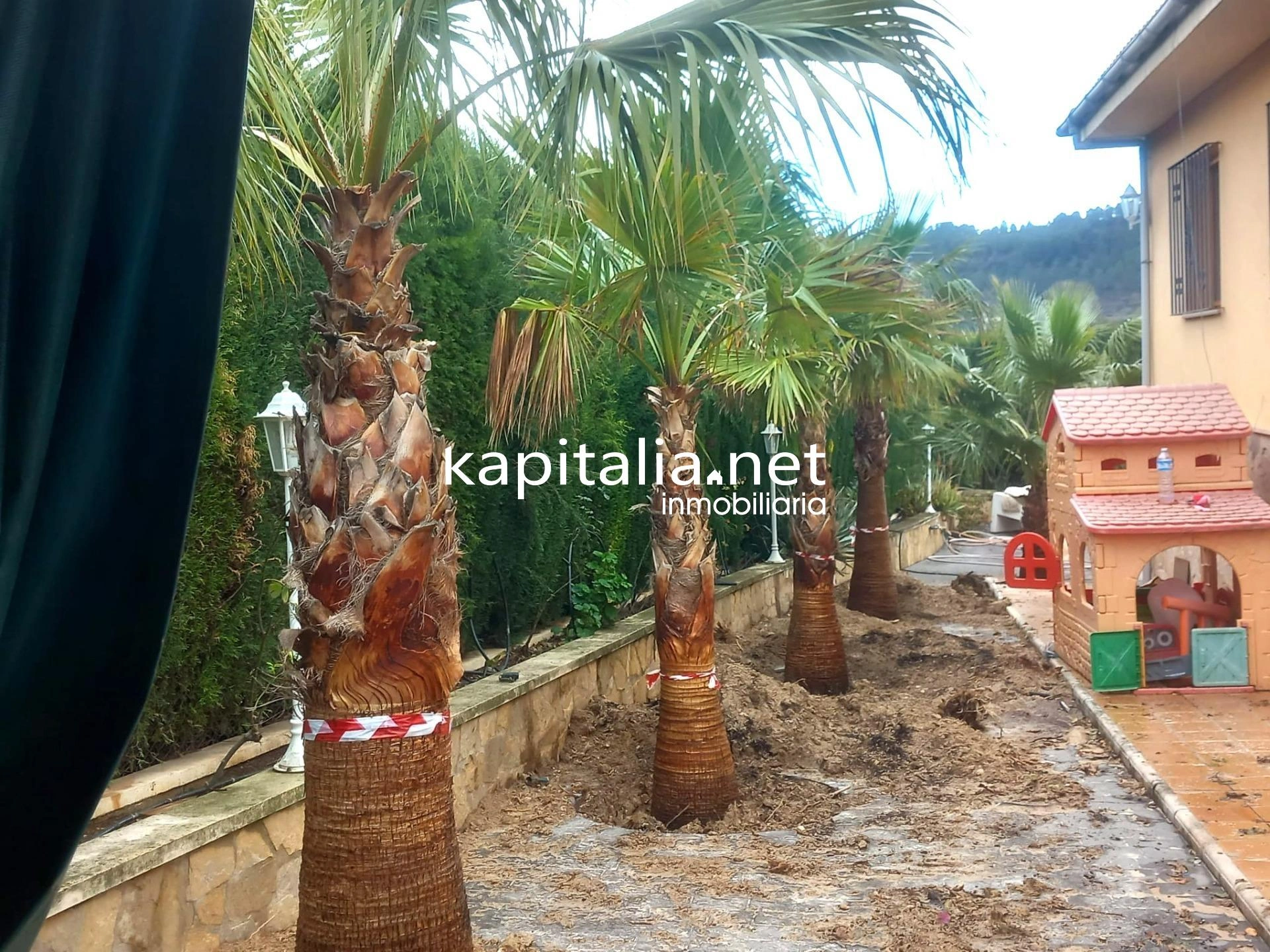 09827 - CHALET A LA VENTA EN BENILLUP, CON MAGNIFICAS VISTAS
