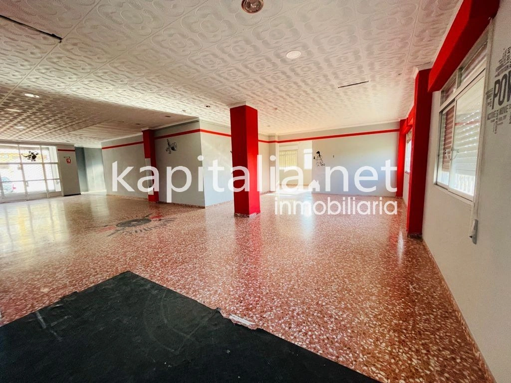 06570 - Local comercial en venta y alquiler en L´Olleria (Valencia)