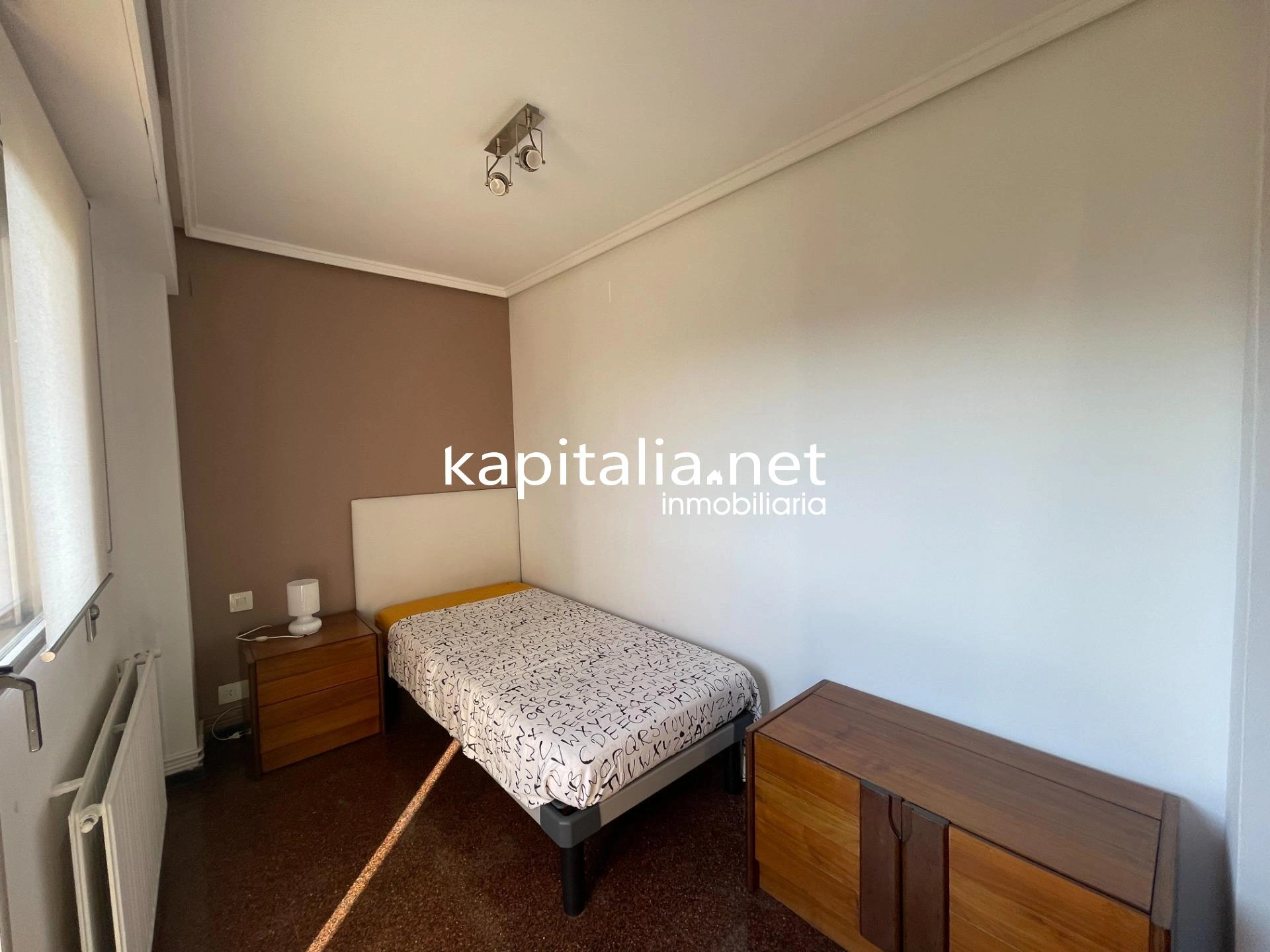 Ático duplex con chimenea y vistas panorámicas