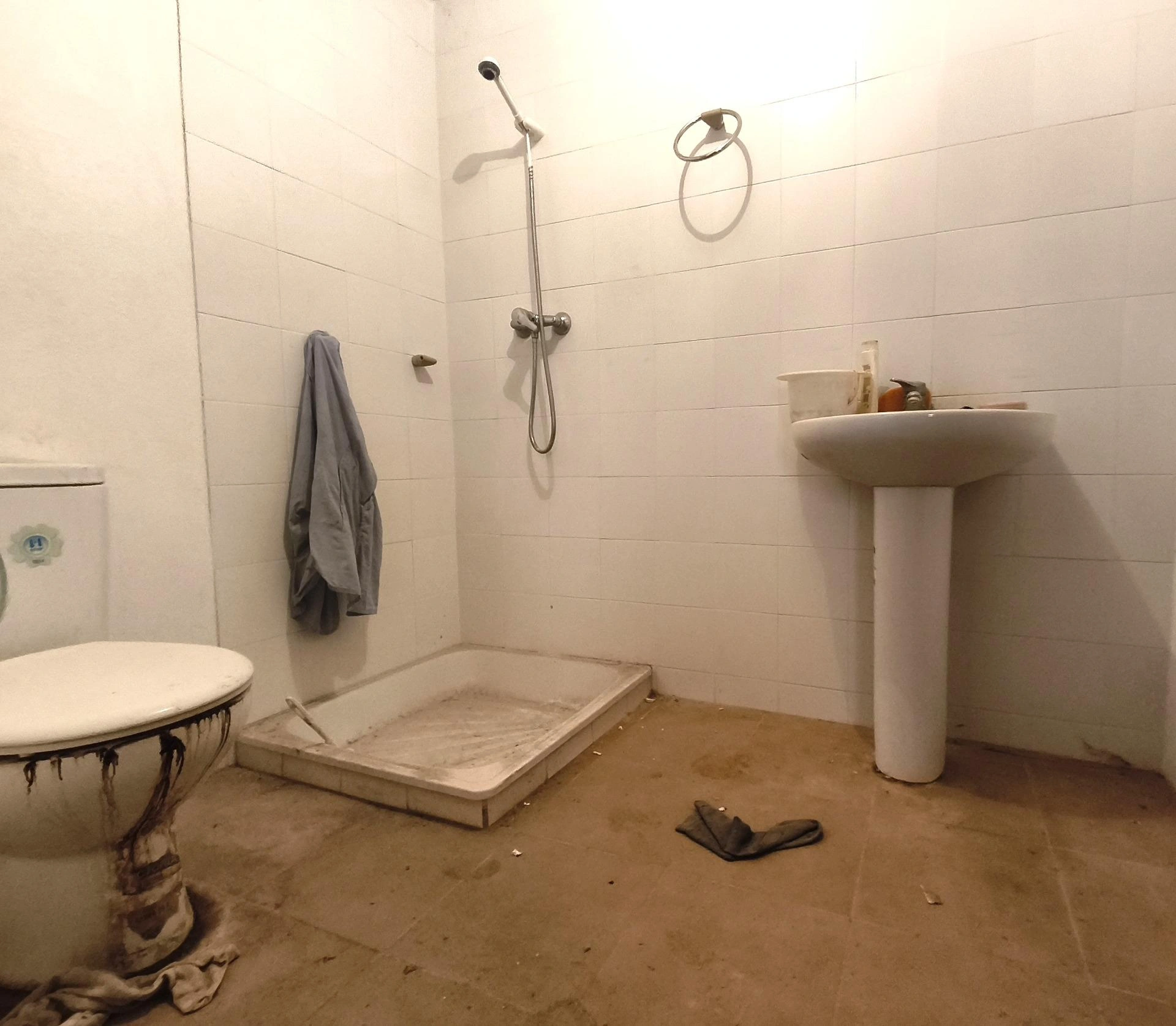 CASA PARA REFORMAR A LA VENTA EN PALOMAR.