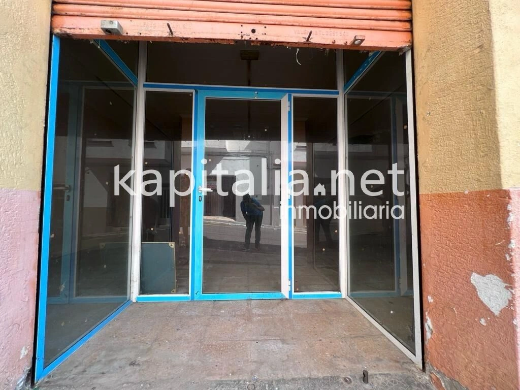 08699 - PISO Y BAJO COMECIAL CENTRICO A LA VENTA EN LA LLOSA DE RANES