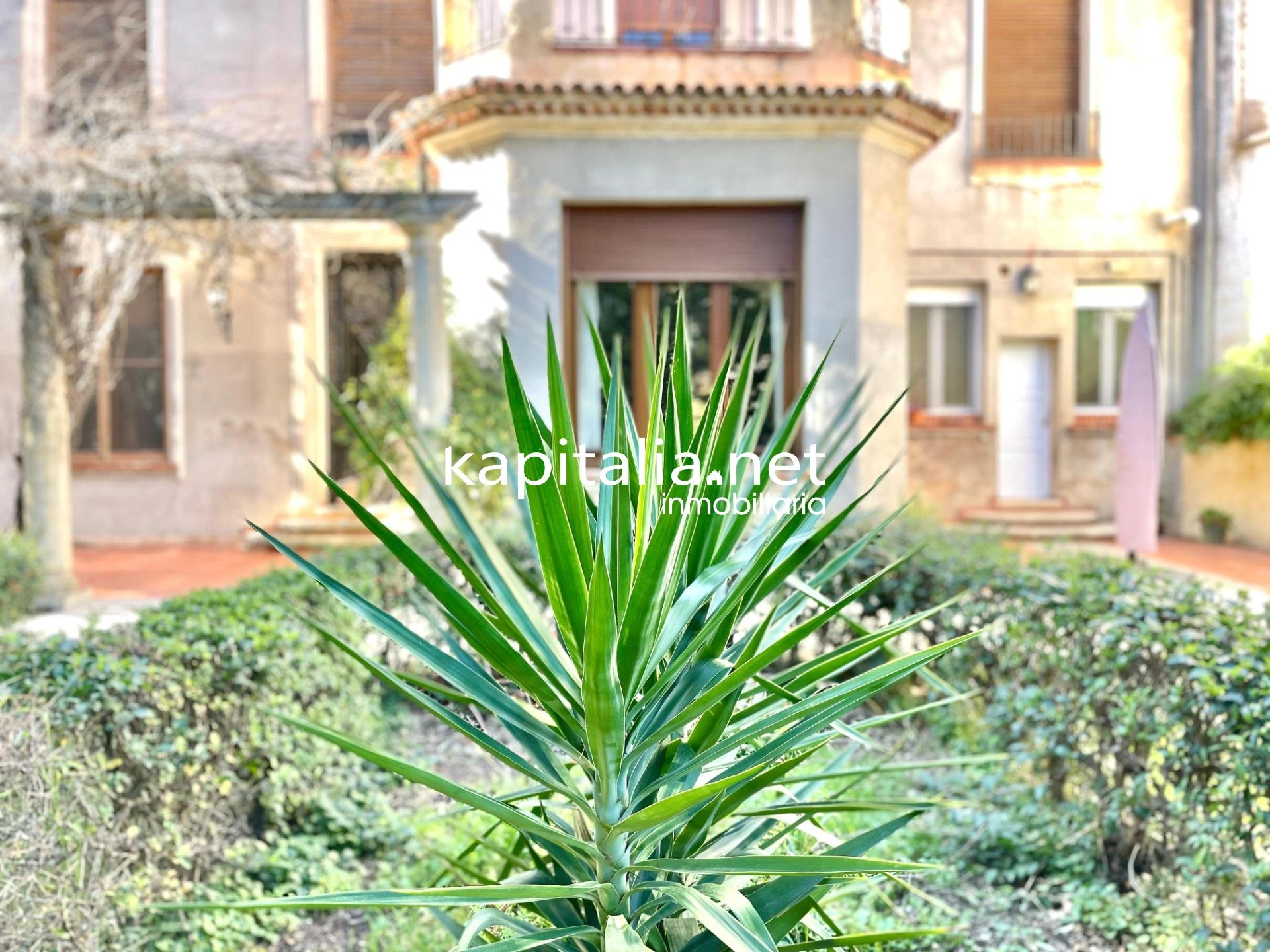 09693 - Gran casa señorial con gran jardín a la venta en Cocentaina!