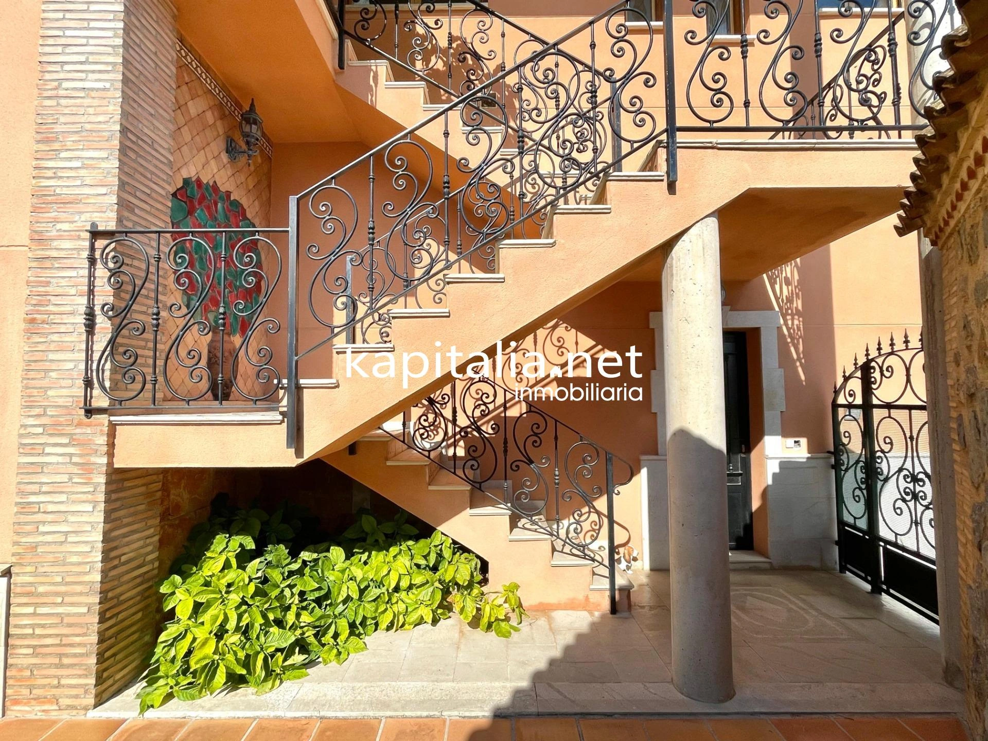 09738 - Casa con parcela a la venta en Alfauir.