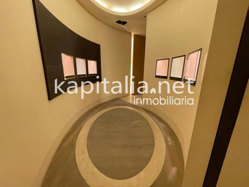 01958 - Commercial premises for rent in the centre of Valencia (Valencia)