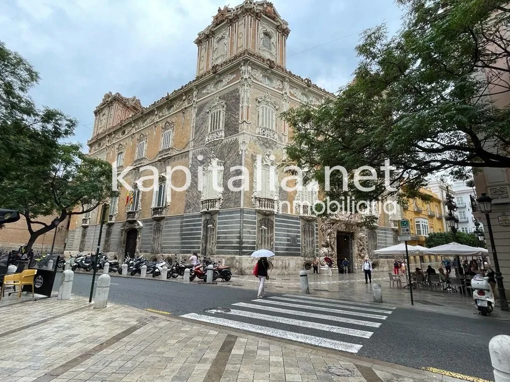 07775 - Commercial premises for rent in the centre of Valencia (Valencia)