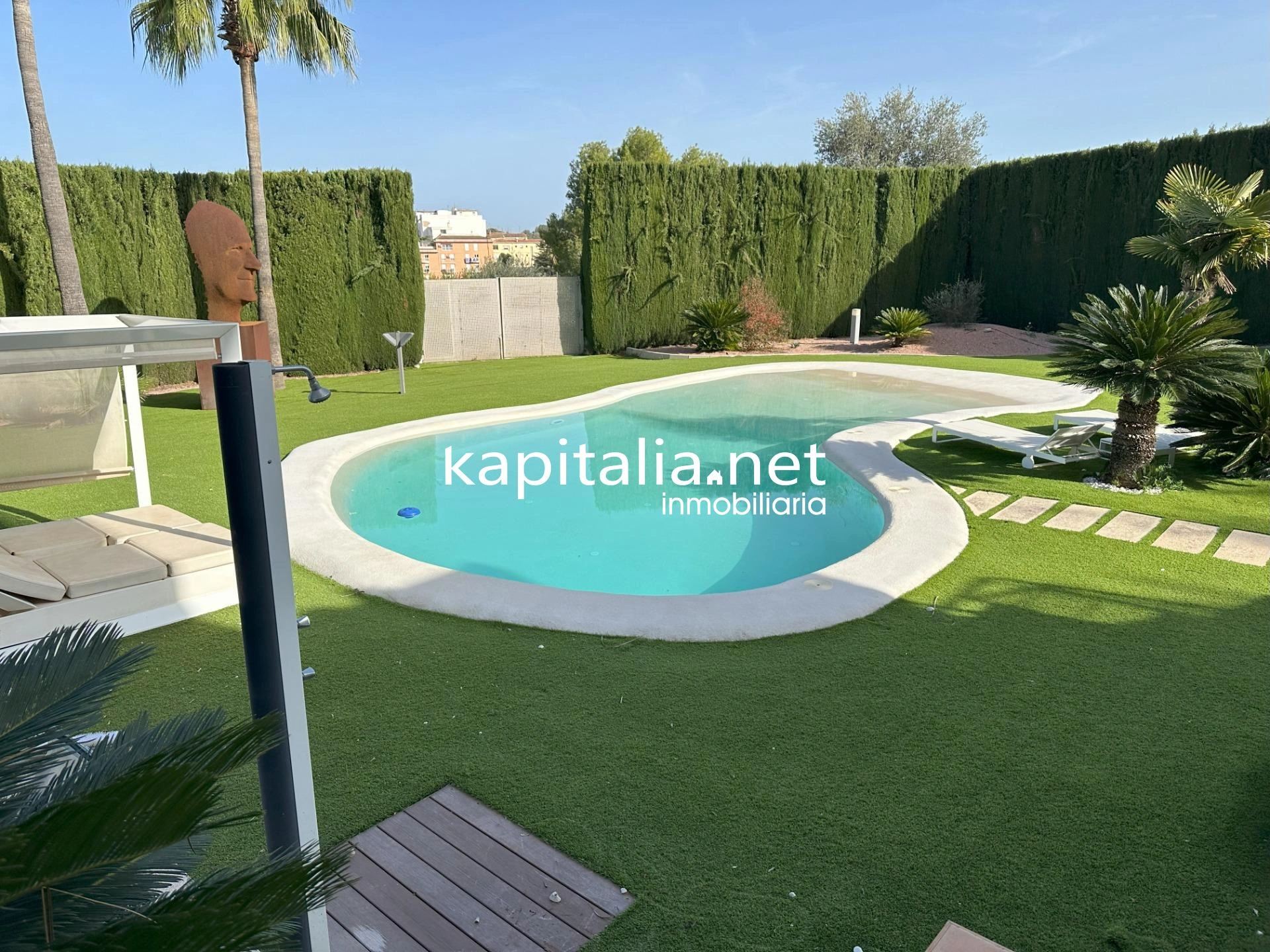 09605 - IMPRESIONANTE VILLA A LA VENTA EN LA PROVINCIA DE VALENCIA