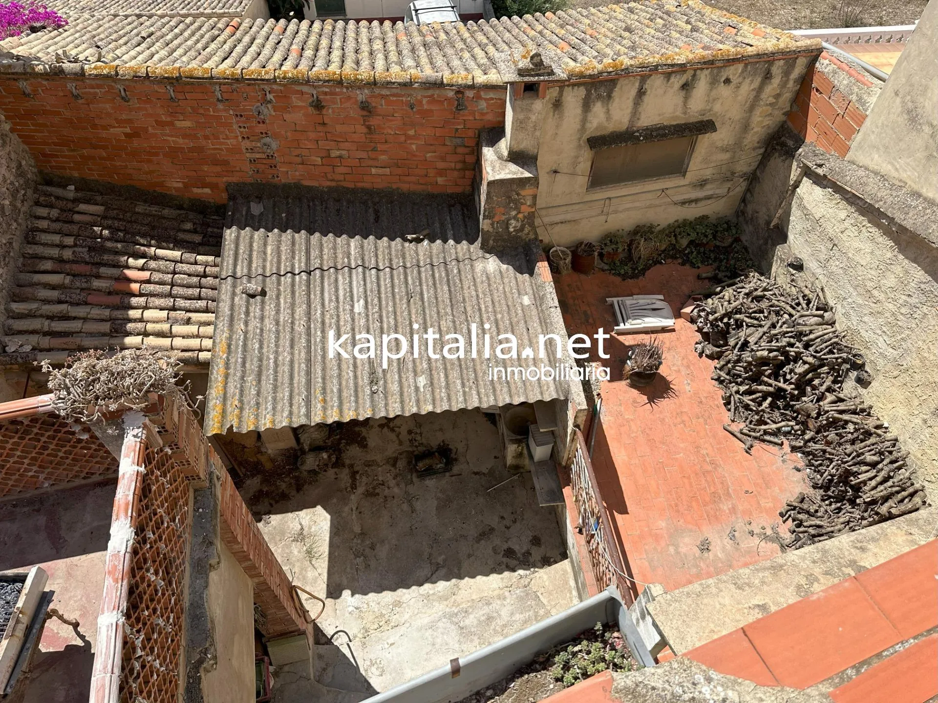EDIFICIO A LA VENTA EN MONTIXELVO