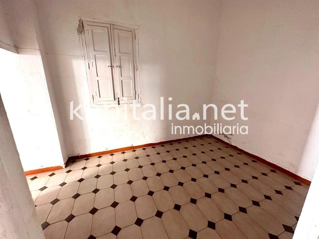 08338 - Property for Rent in Ontinyent