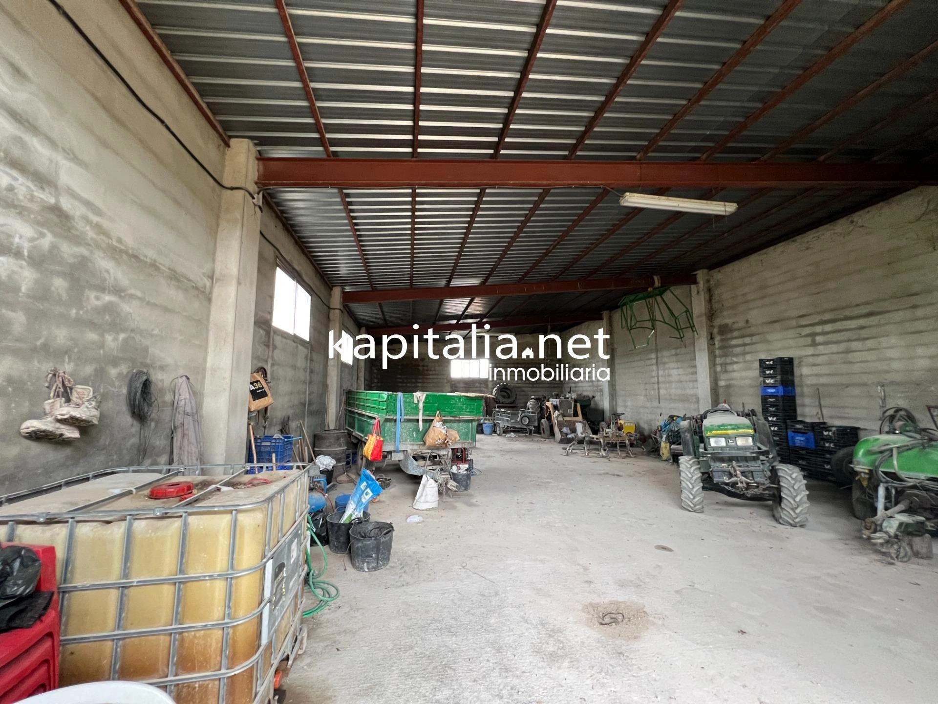 09085 - Parcela con almacén a la venta en Albaida