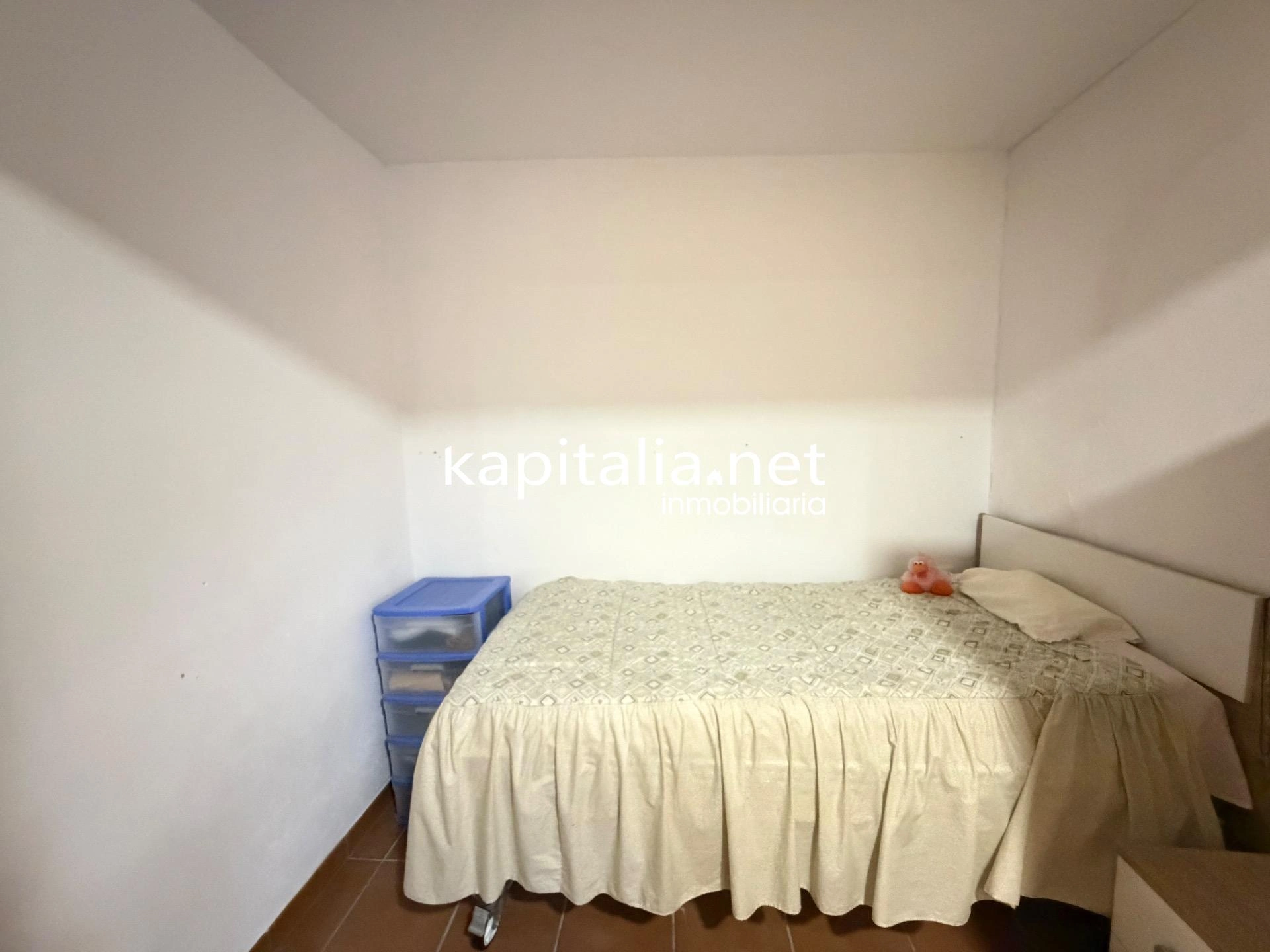 10203 - Vivienda en planta baja con bodega en sótano