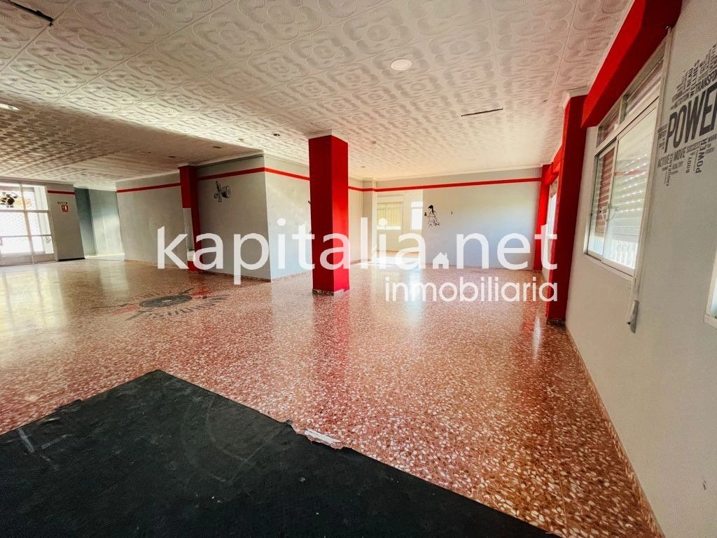 06570 - Local comercial en venta y alquiler en L´Olleria (Valencia)