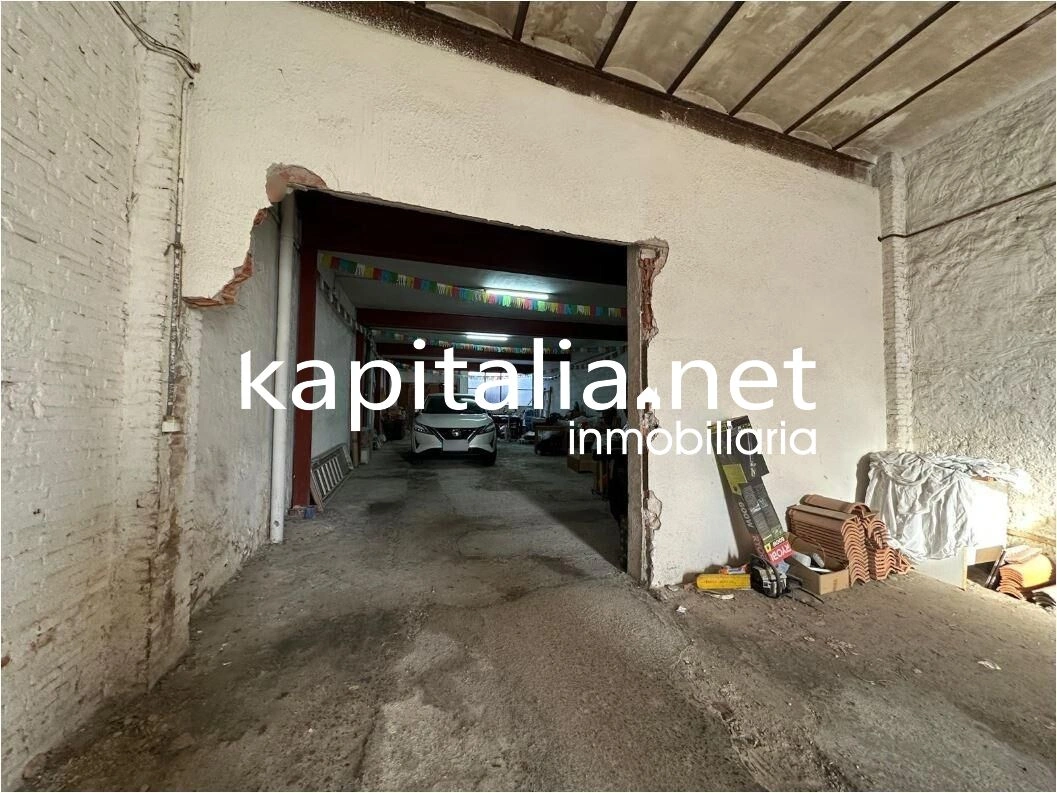 Edificio en venta en L´Olleria (Valencia)