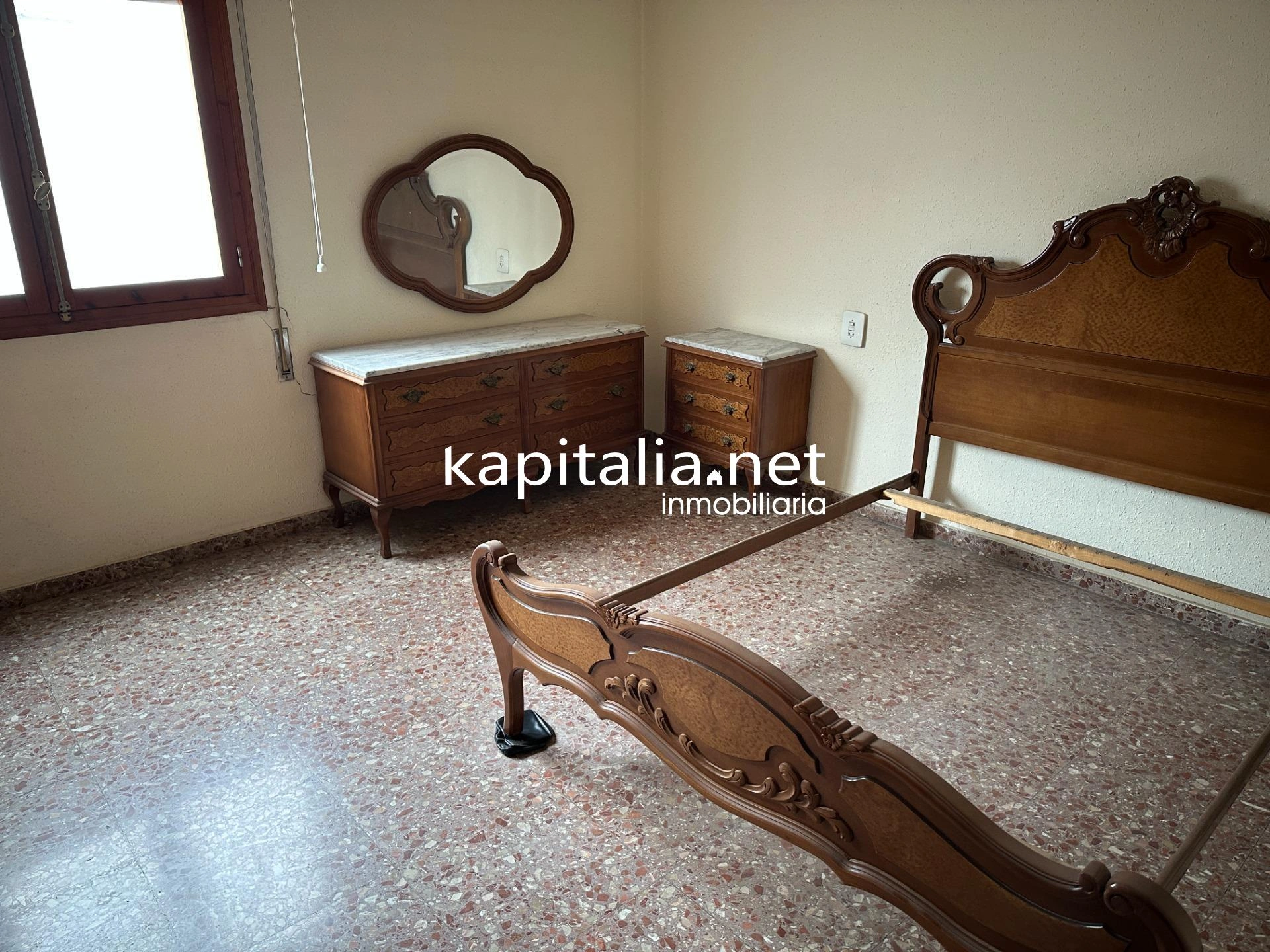 PISO CÉNTRICO CON GRAN TERRAZA A LA VENTA EN ONTINYENT