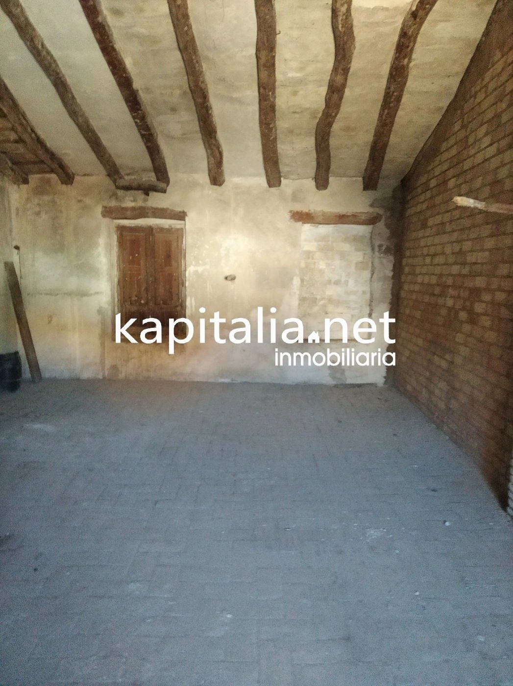 06887 - INTERESANTE CASA A LA VENTA EN ONTINYENT, ZONA CERCA DEL CENTRO COMERCIAL Y DE LA PLAZA CONCEPCION.