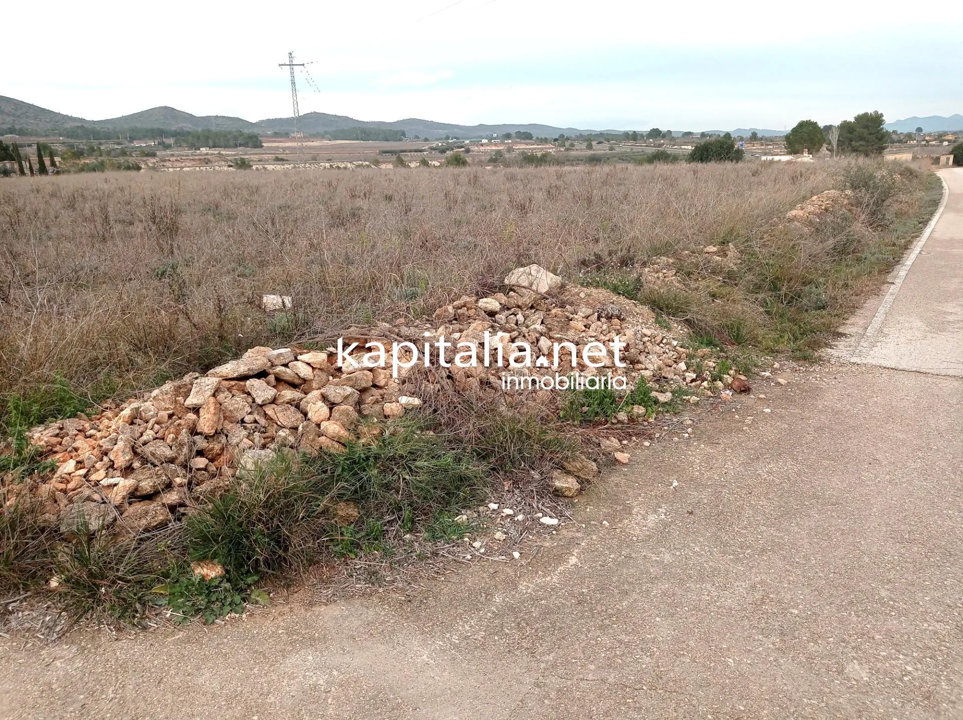 09680 - TERRENO A LA VENTA EN AIELO DE MALFERIT CON CASITA DE APEROS