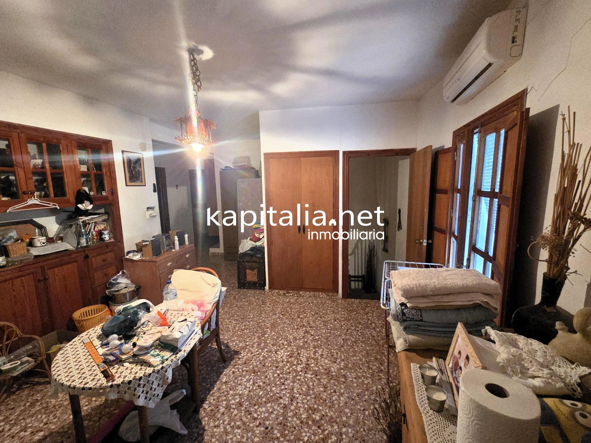 10127 - Encantadora Casa en Quatretondeta - Ideal para Entrar a Vivir
