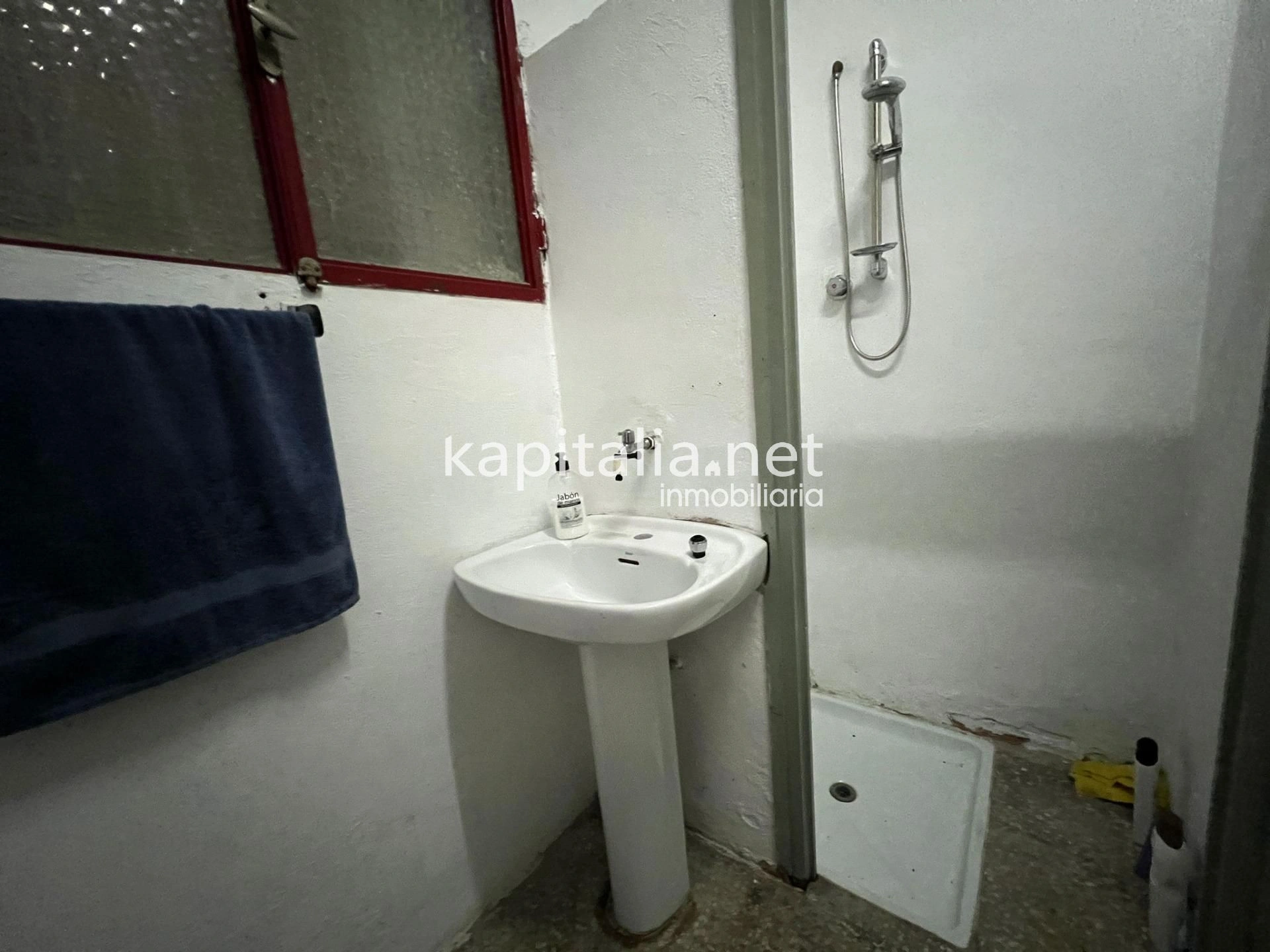 08126 - Property for Rent in Ontinyent